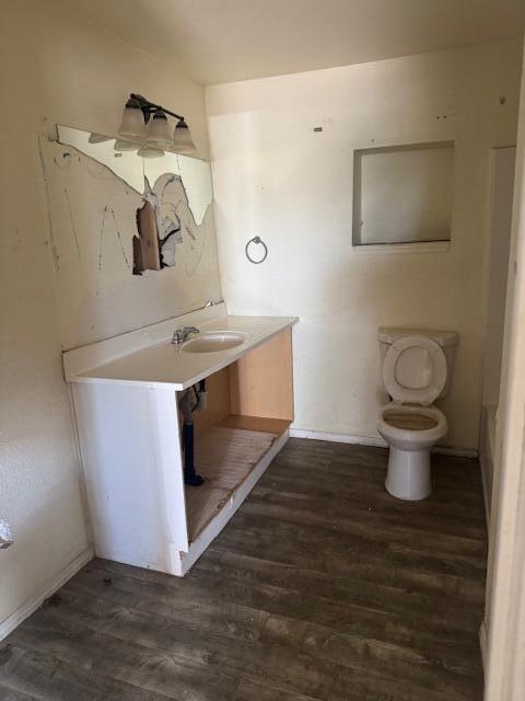 1212 W REINKEN Avenue 