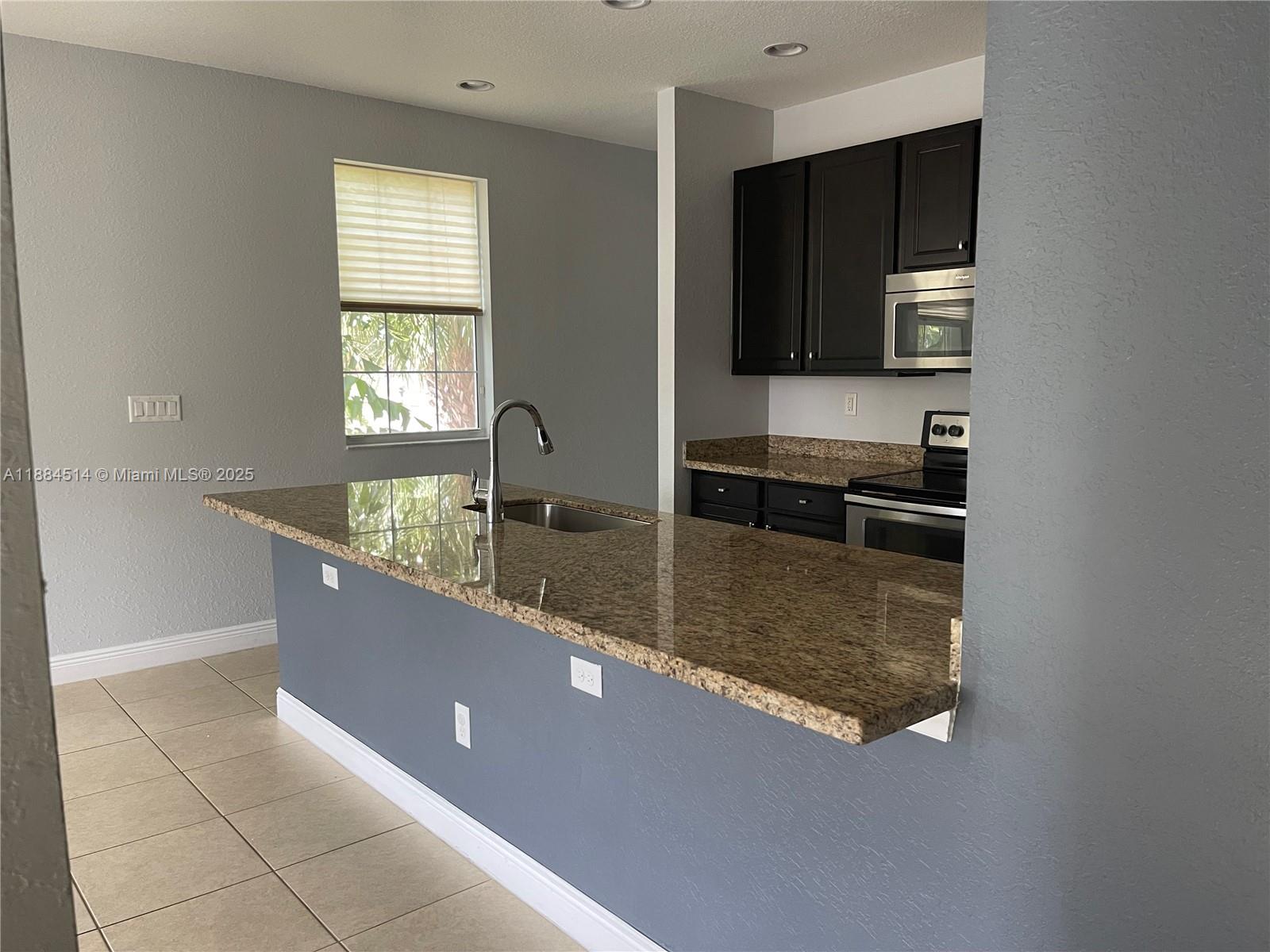 Property photo # 9