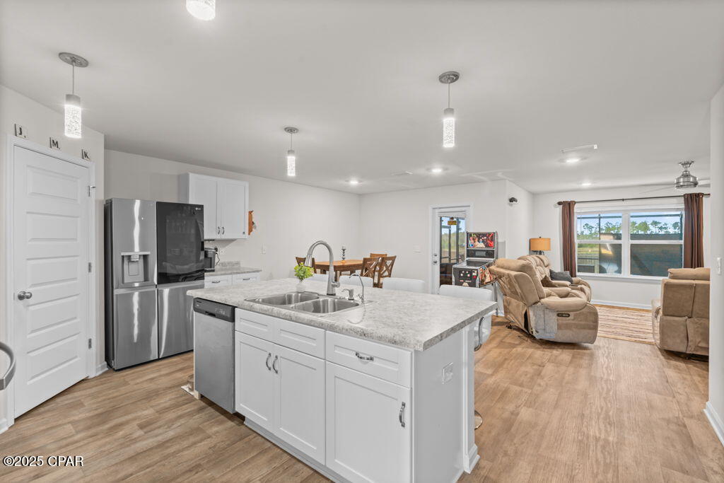 Bt1755a1llbksegfwnnltqztzrz2rfjpdfxfguffnrg