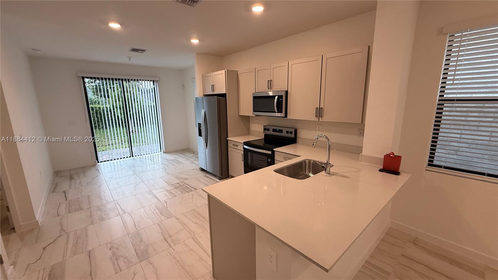 Property photo # 4
