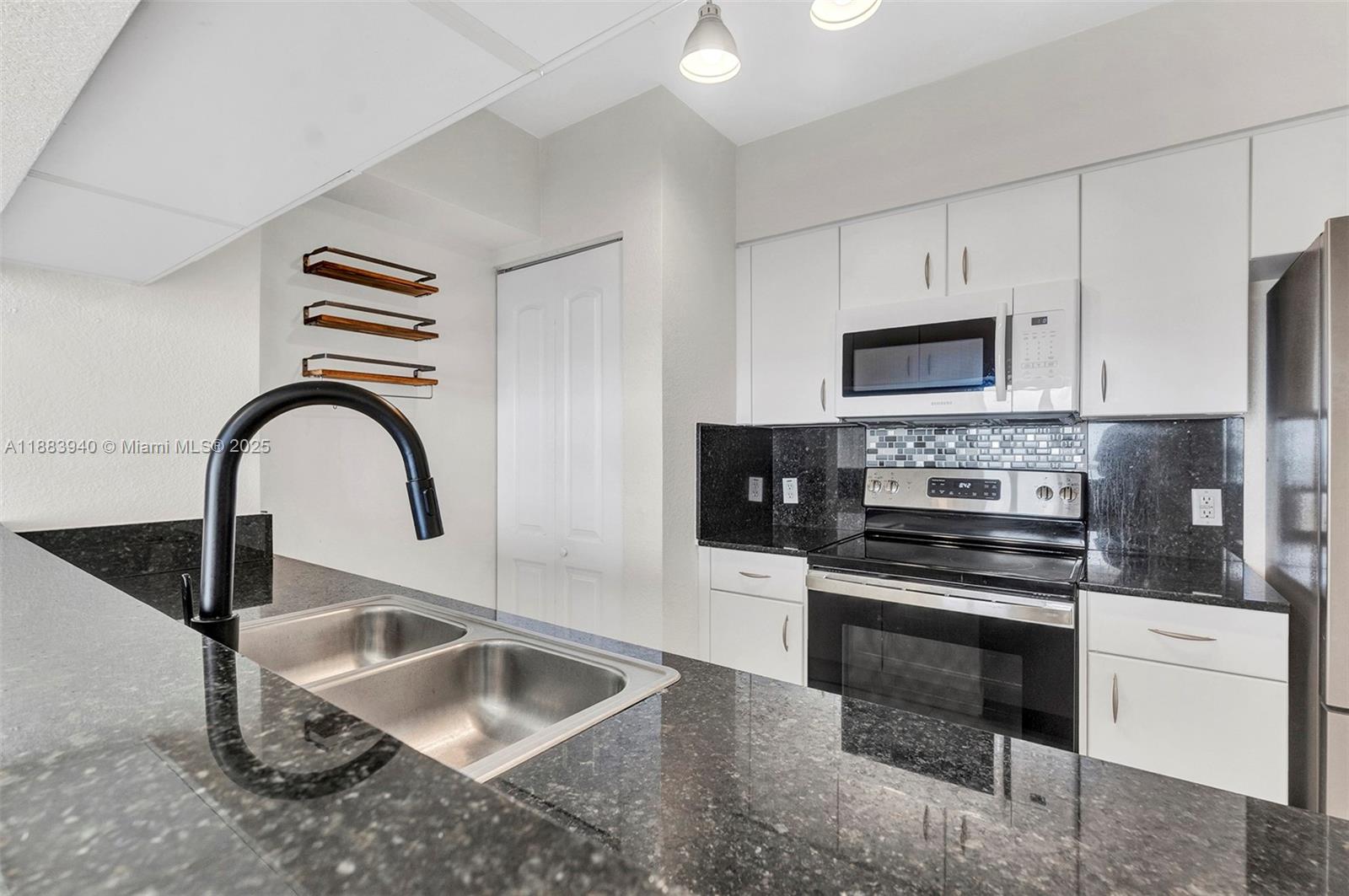 Property photo # 3