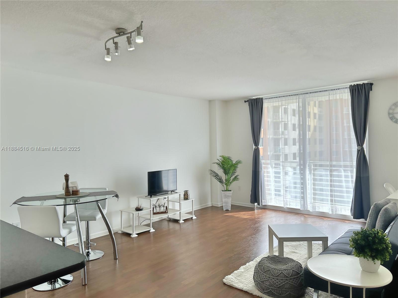 Property photo # 7