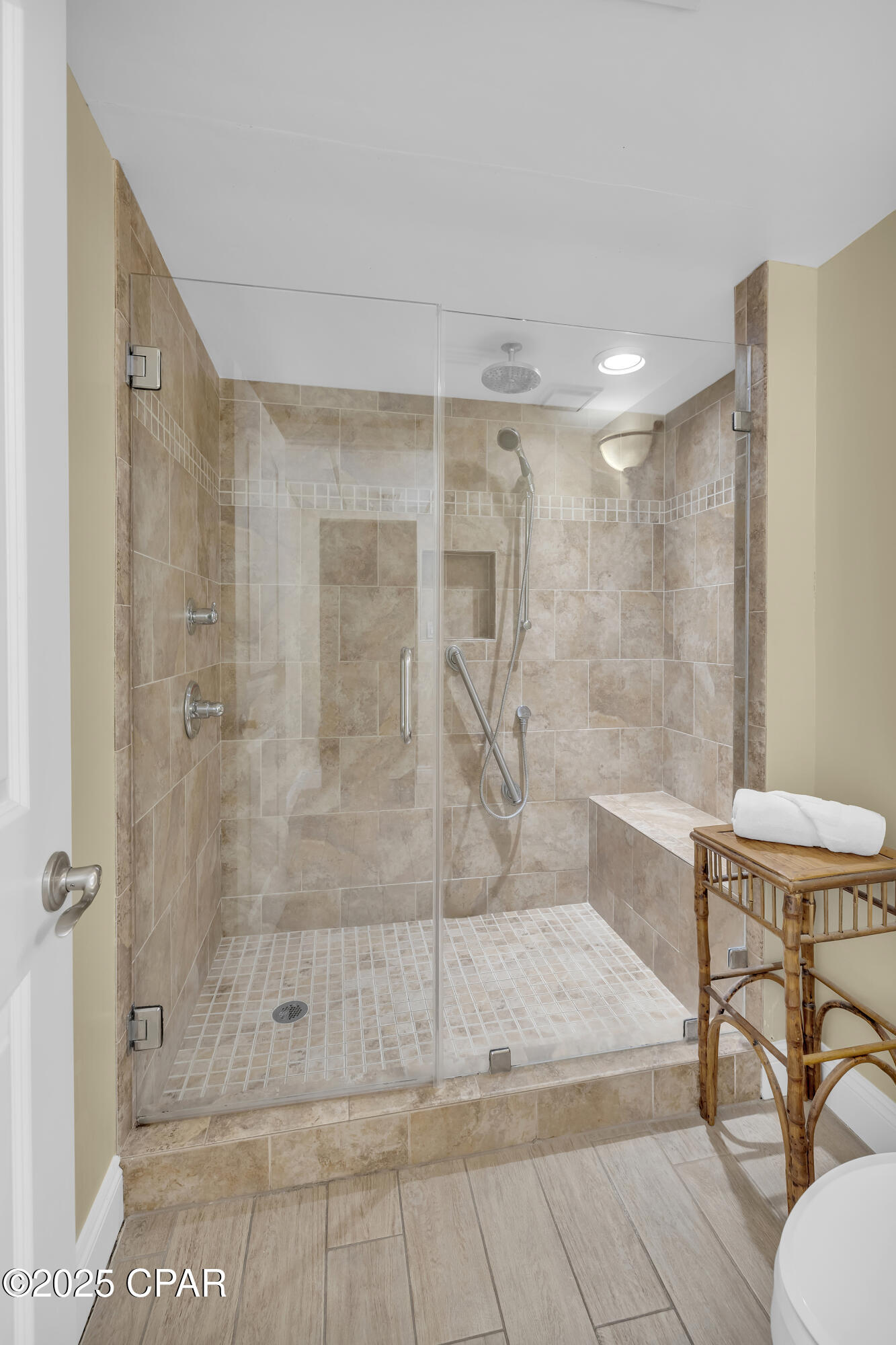 Gkqcmrnbxnflc_6iultyx036ws_zm7jsukbfnbb Lmy