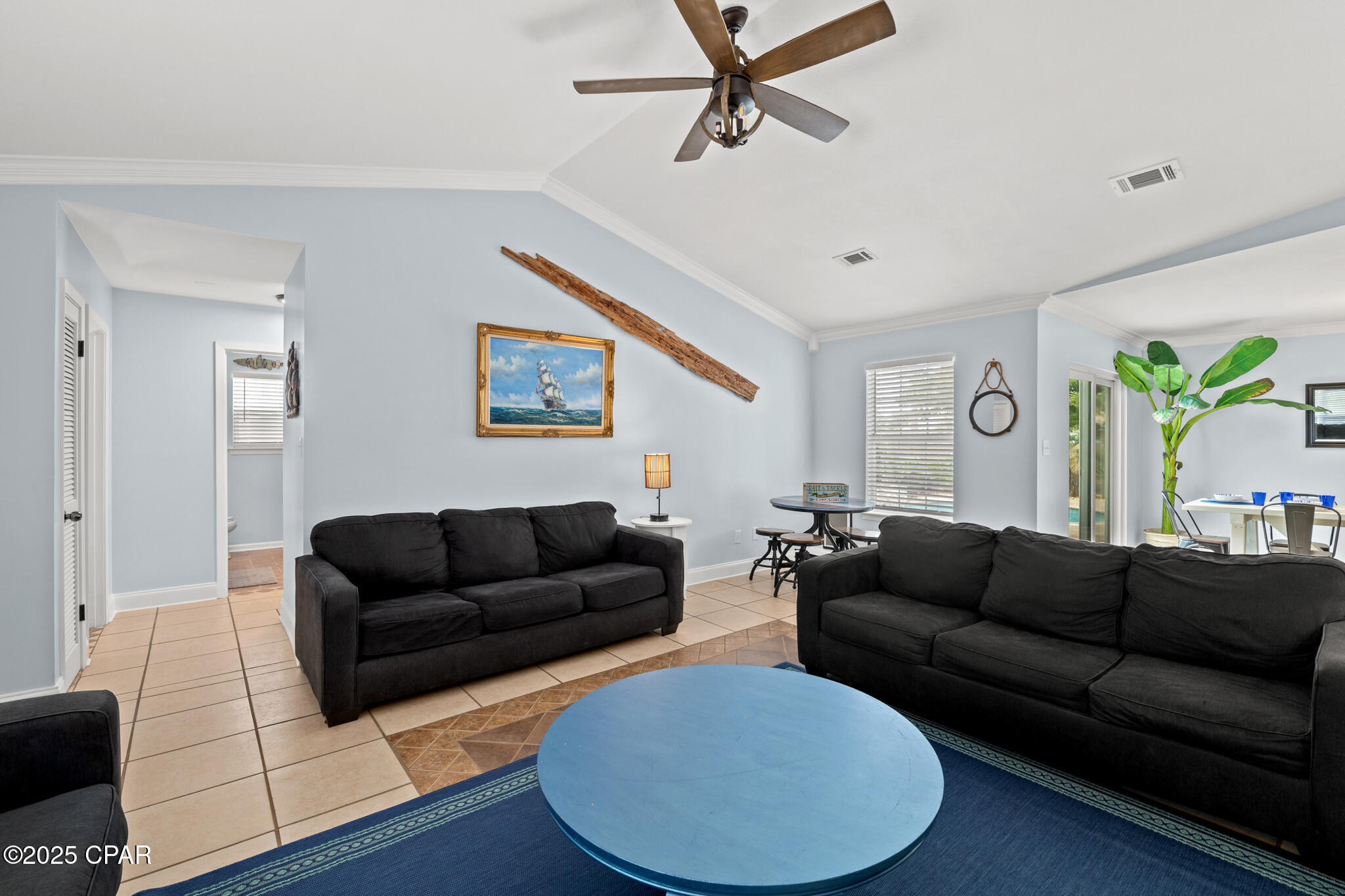 C Dp4qk1ixdxqjhrid3rwhdbvdakifomwxtaam9_xiy