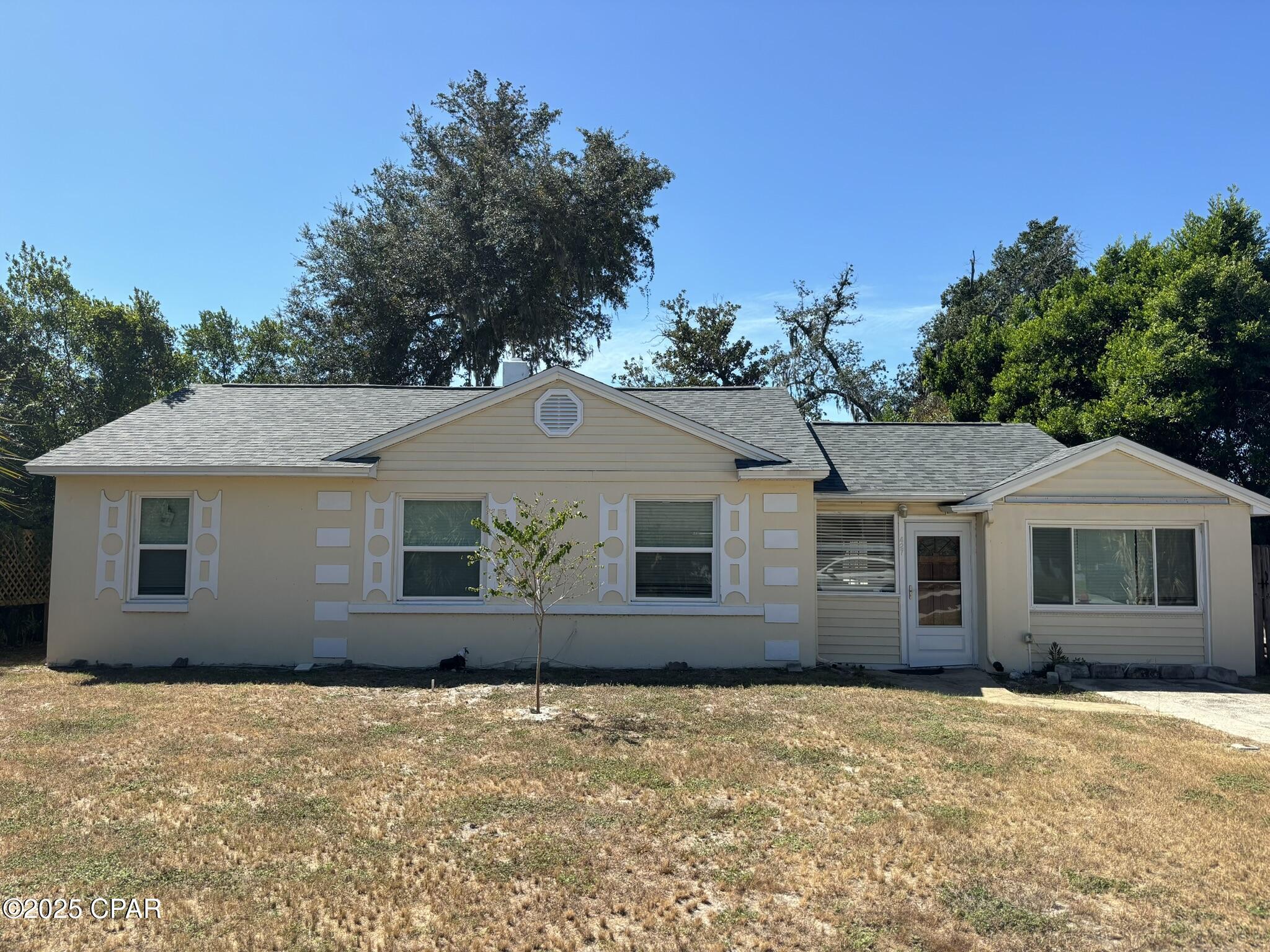 Image 1 For 427 Macarthur Avenue