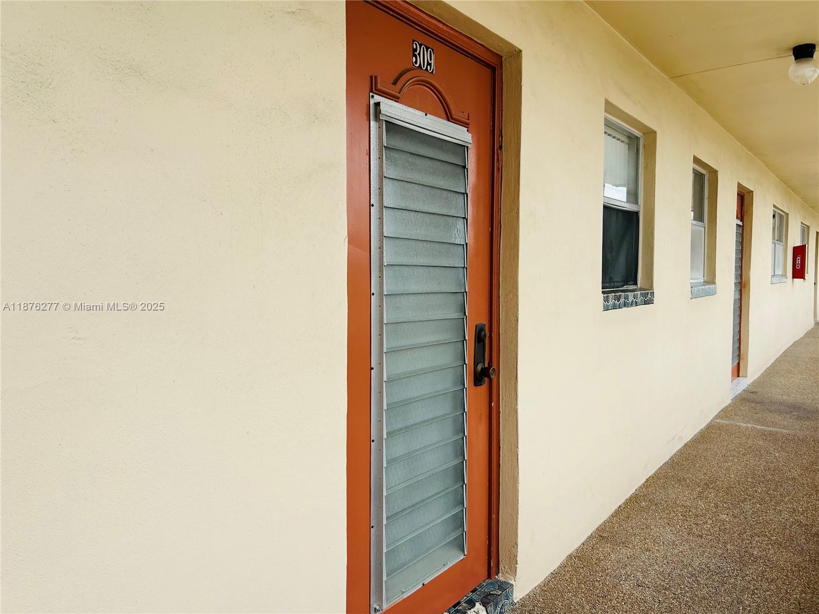 Sunrise Lakes 12 Condo