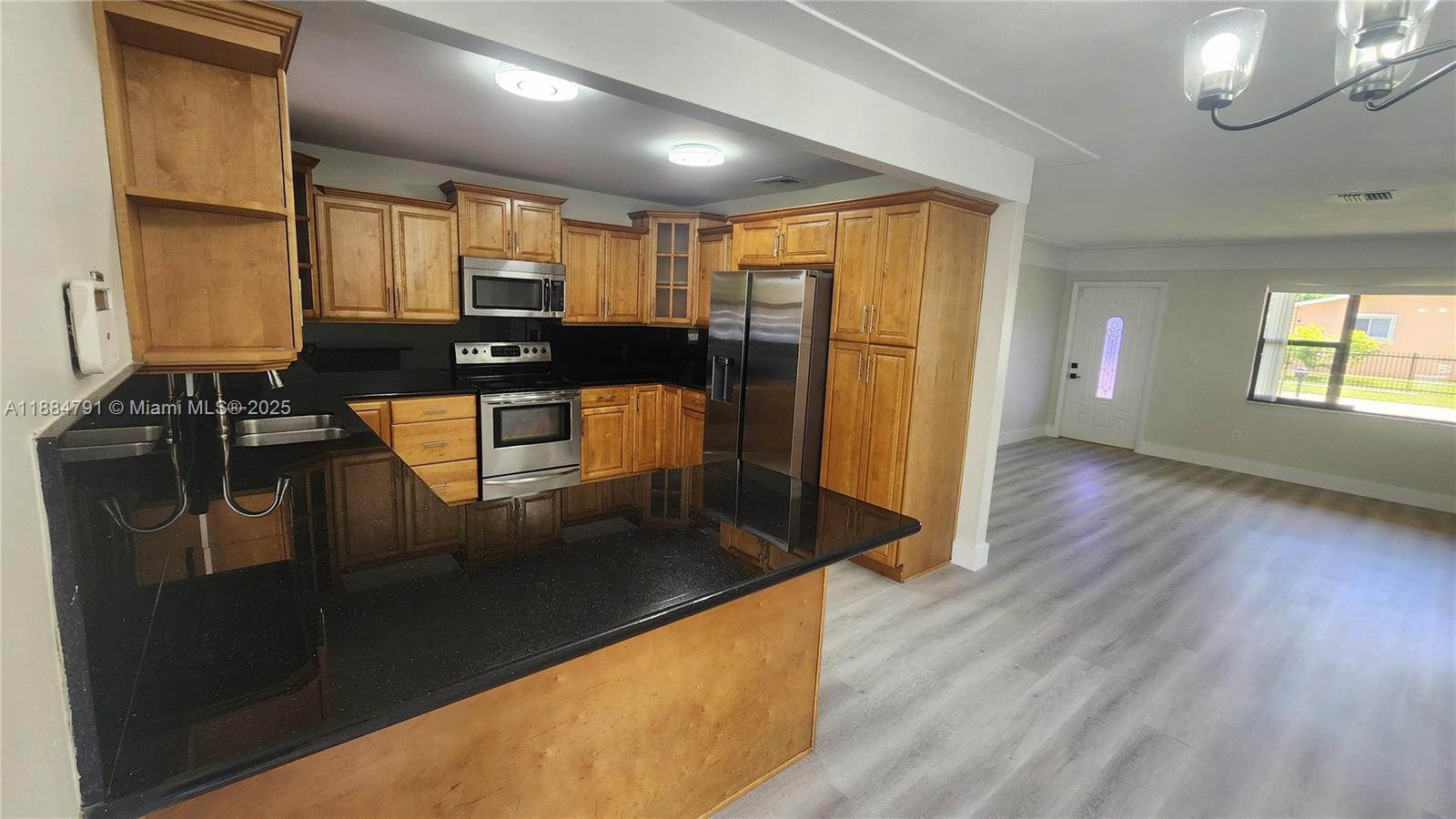 Property photo # 6