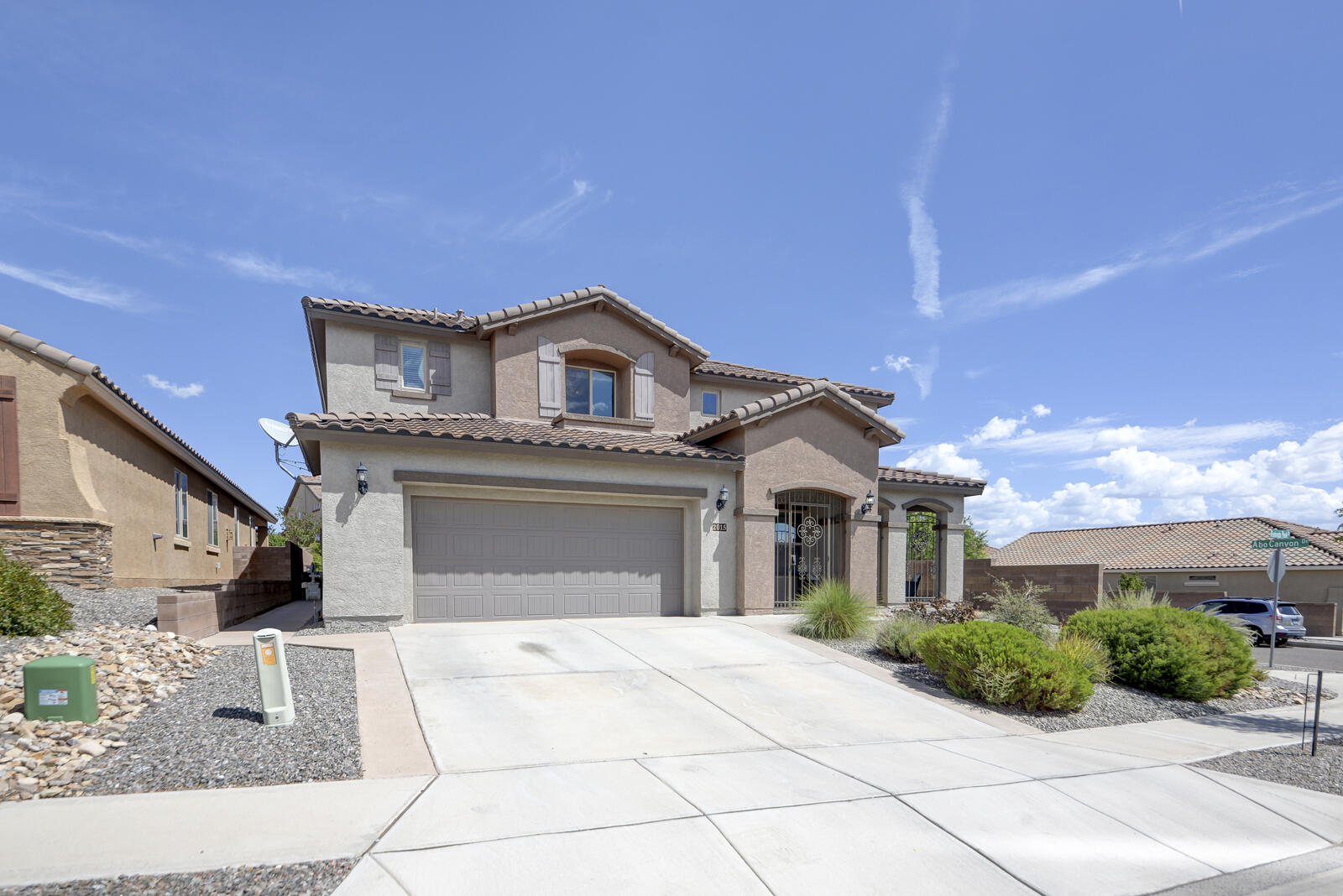 2015 REDONDO PEAK Drive NW 