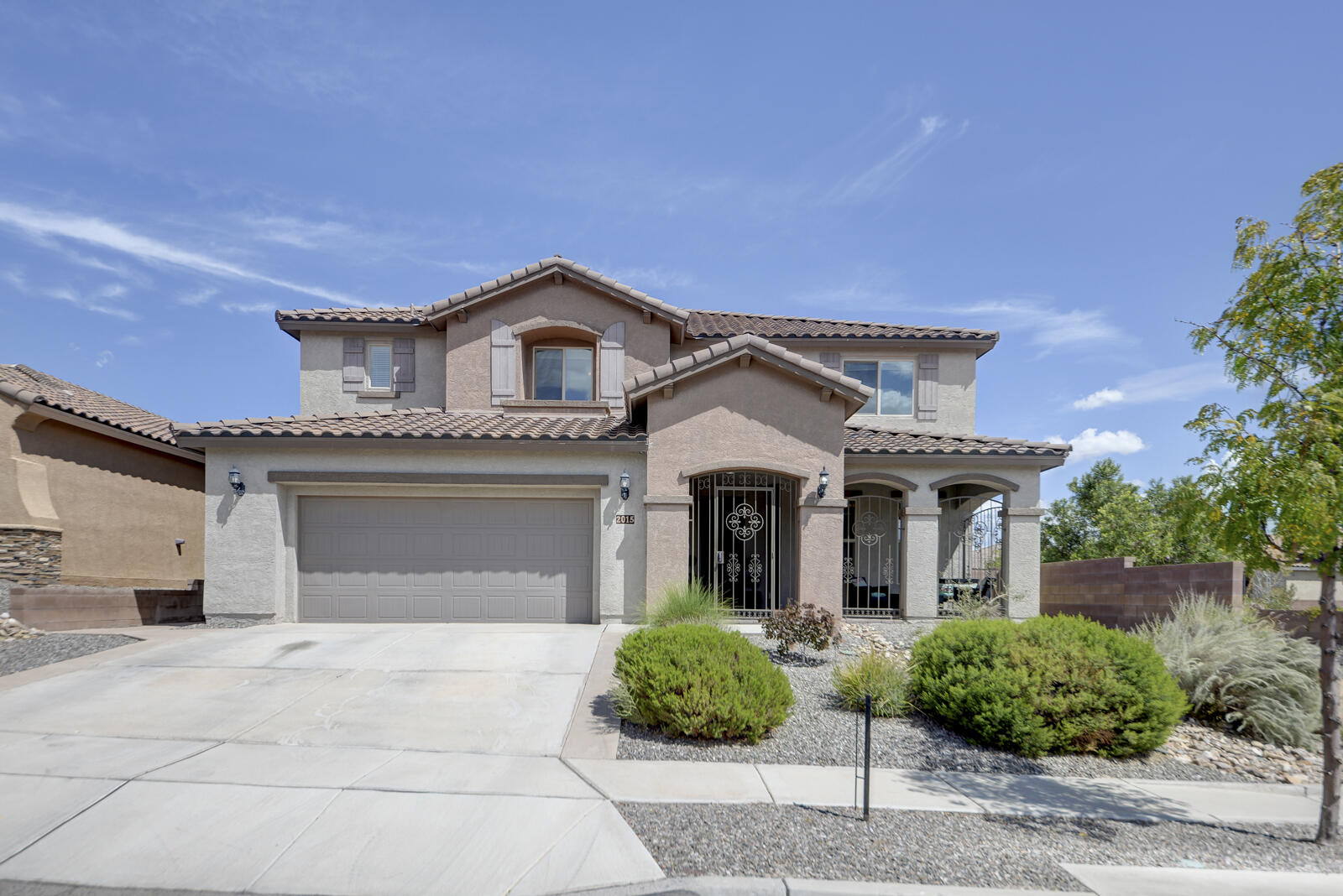 2015 REDONDO PEAK Drive NW 