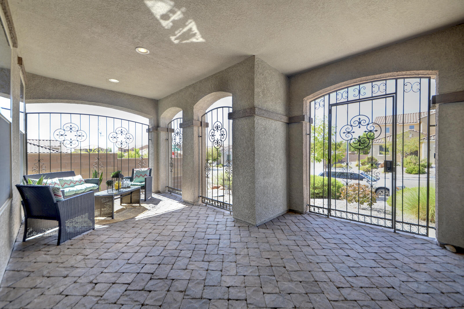 2015 REDONDO PEAK Drive NW 