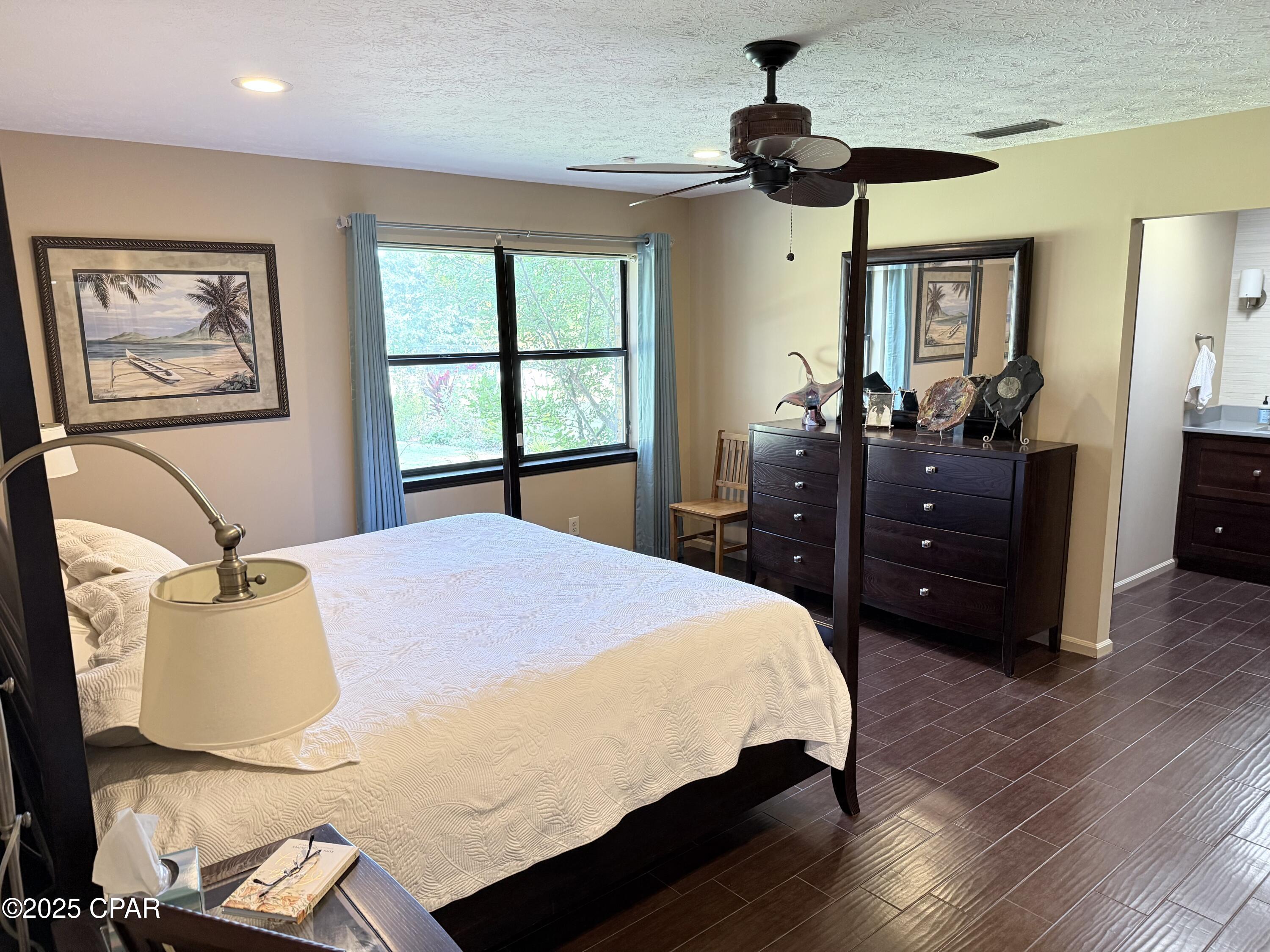 Se_6jsoxk_bnwav2kcz8toxcnn1baxzseucqrthoazc