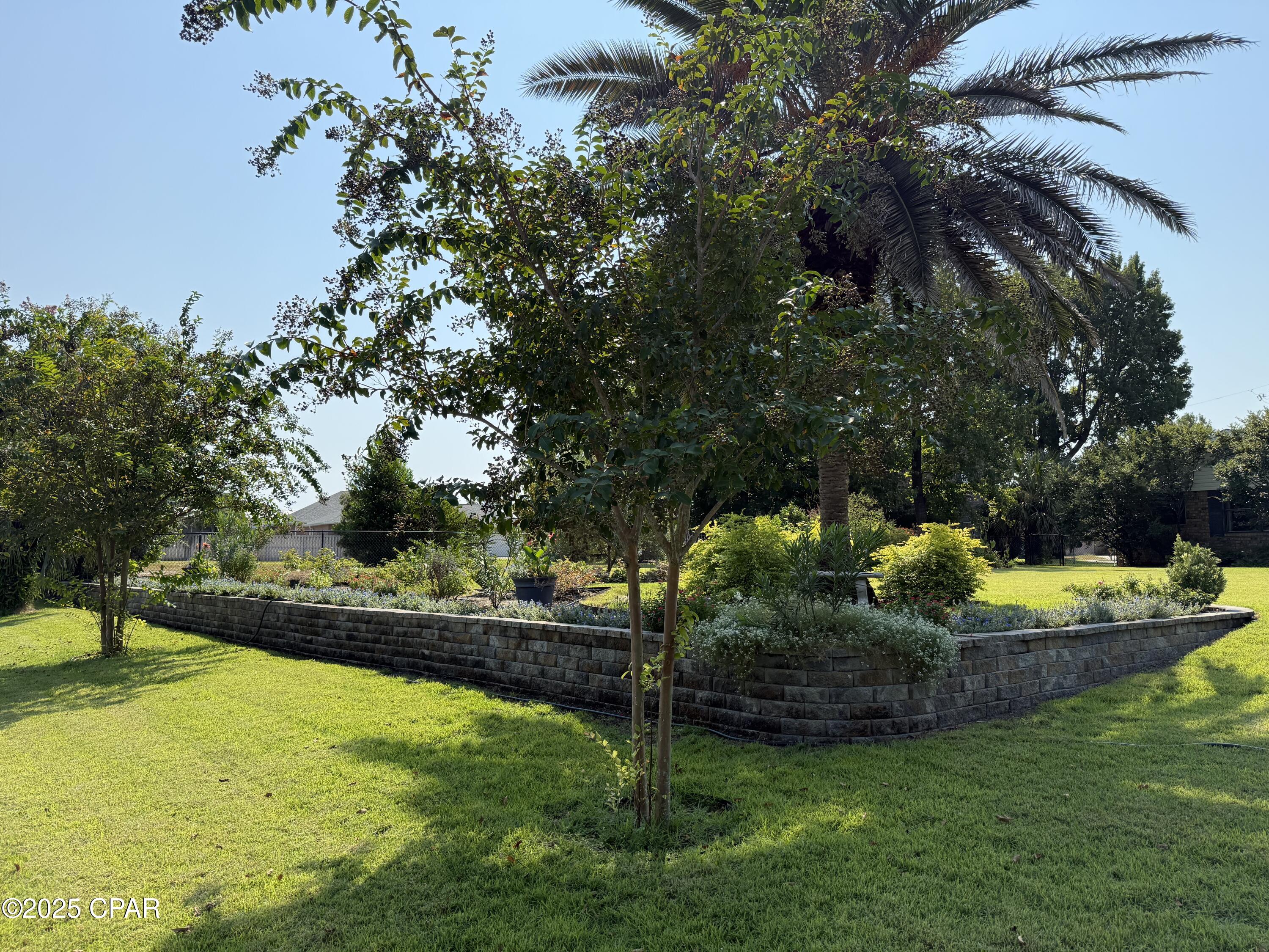 Y1m0w6tibnm8rcpqnvee3jvh9b2f2m2ncnx36_1v F4