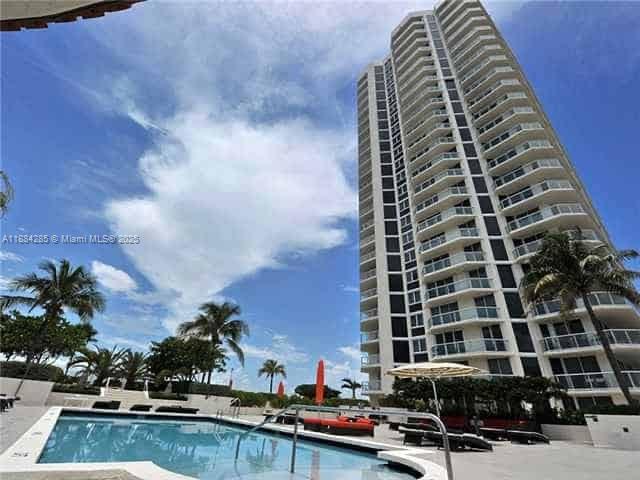 7330 Ocean Ter Unit 18- C, Miami Beach, Florida 33141