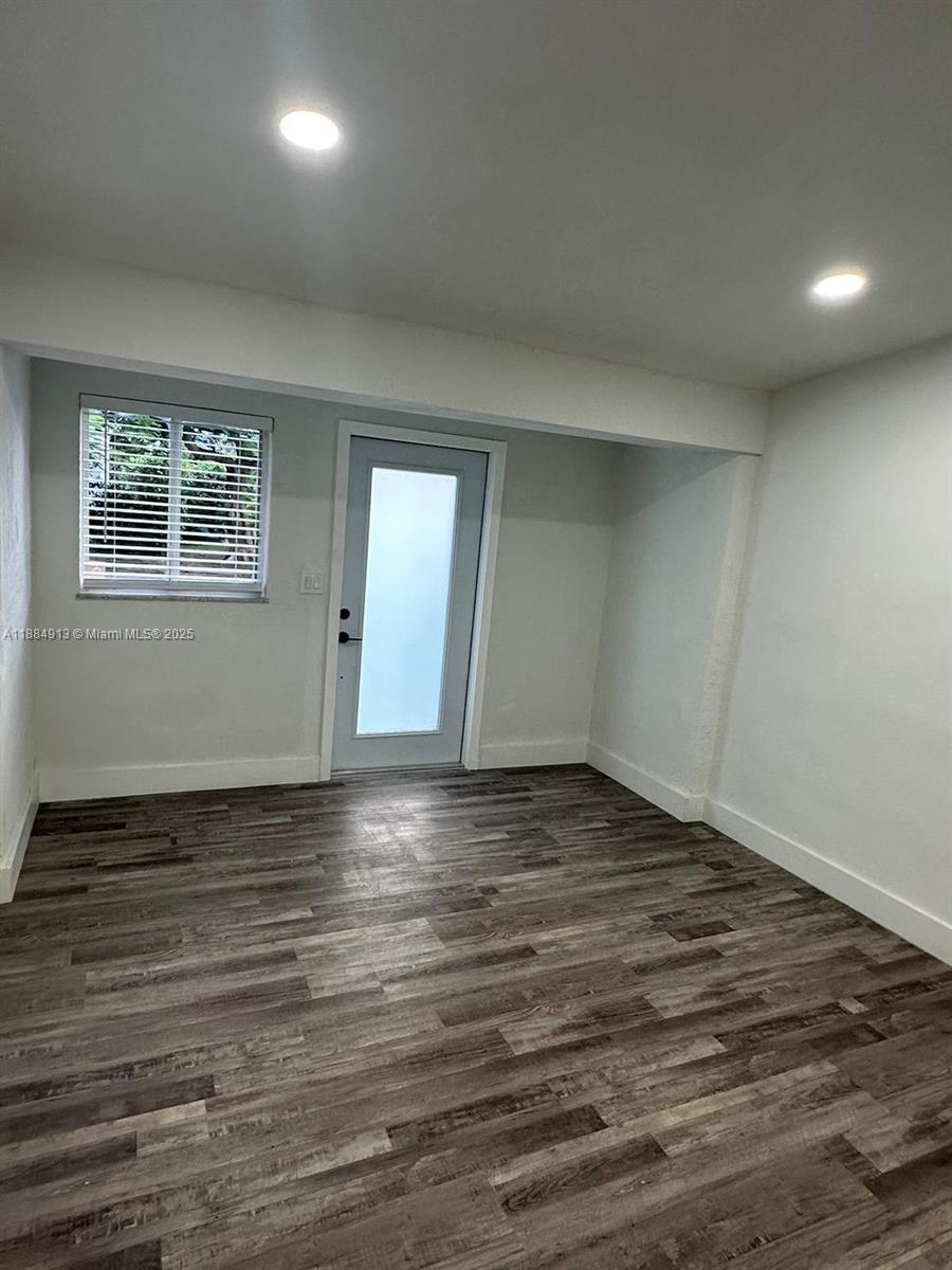 Property photo # 9