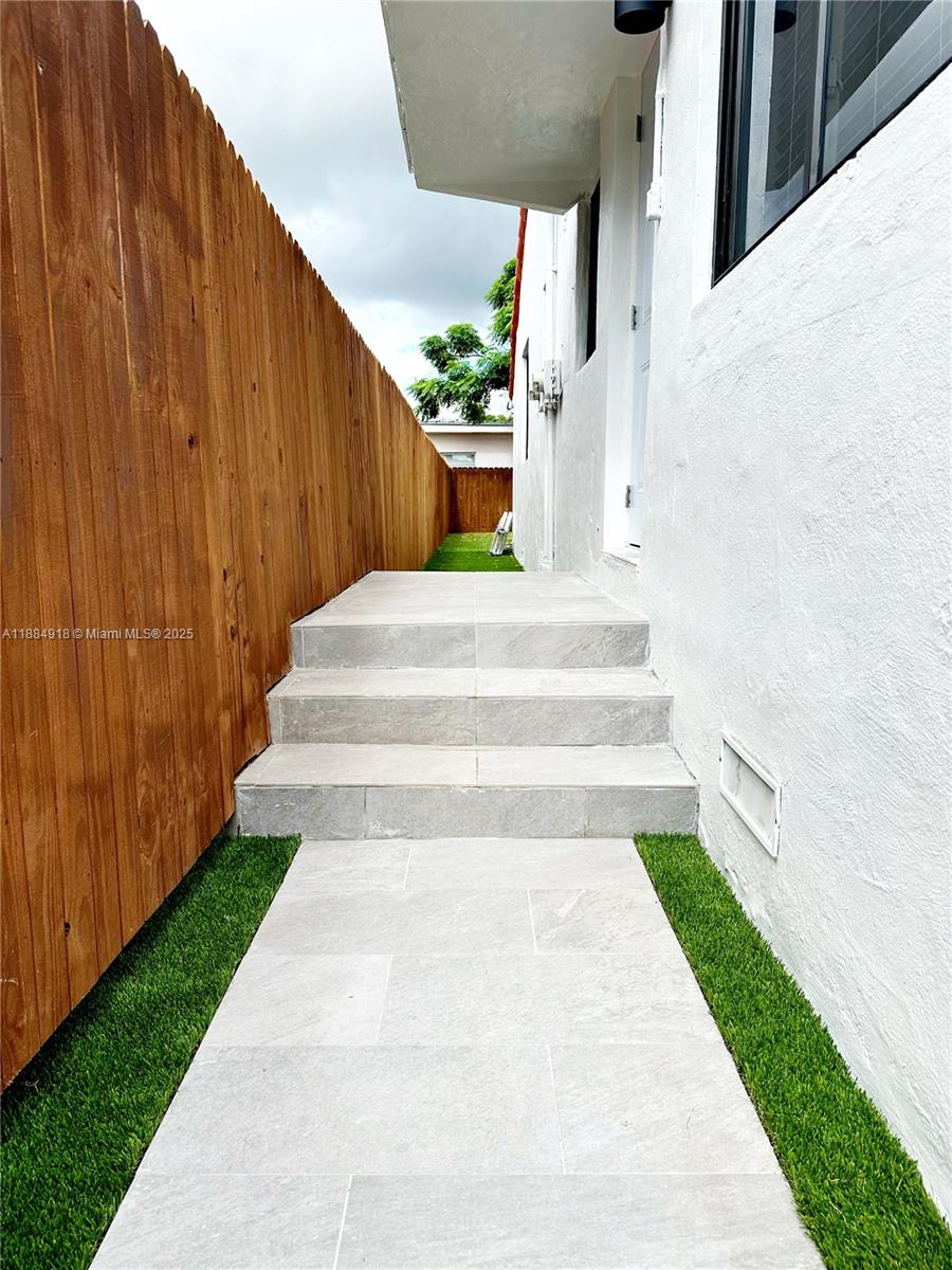 Property photo # 6