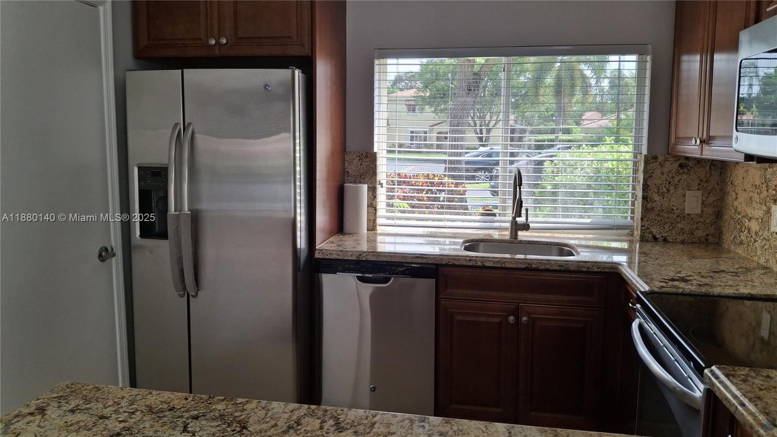 Property photo # 4