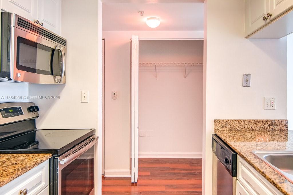 Property photo # 9