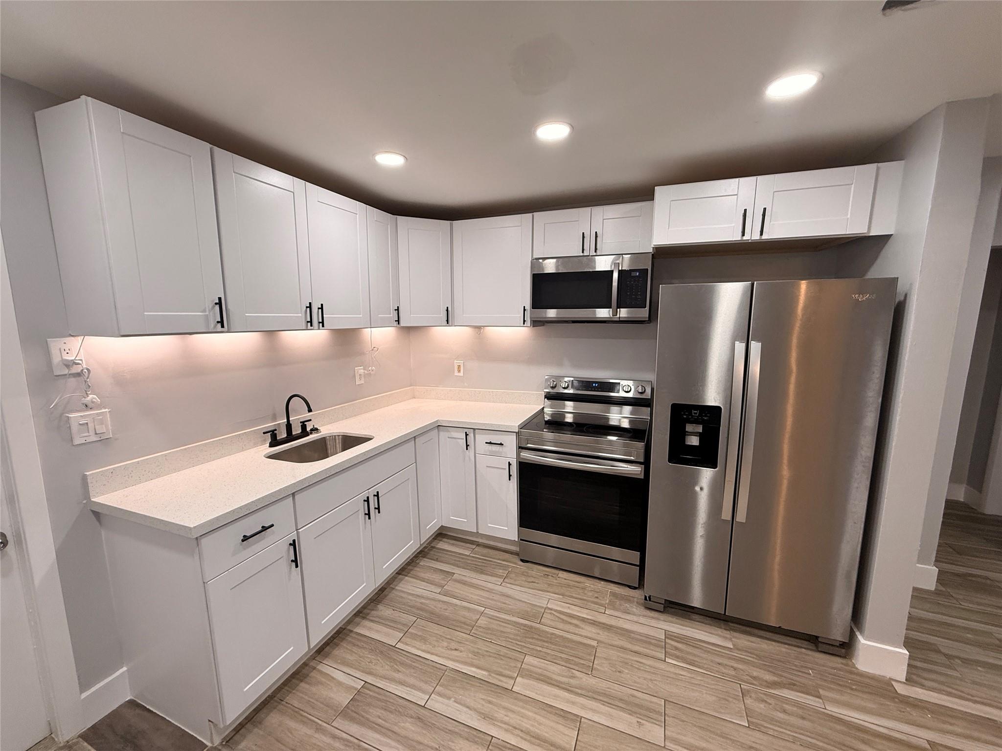 Hollywood Beach Gardens C