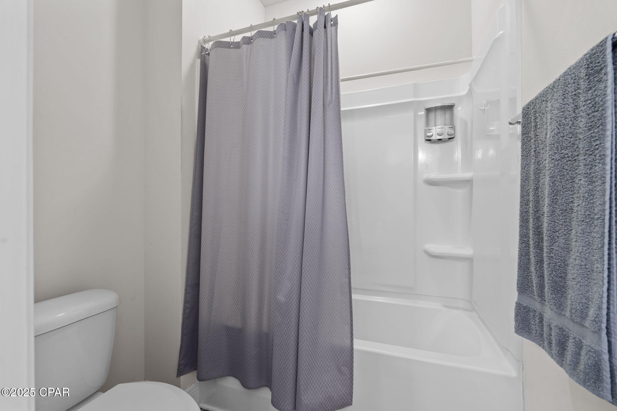 Hzqzefajmb5x0un5a9smcpyhmudz9y7h2chszrzxobw