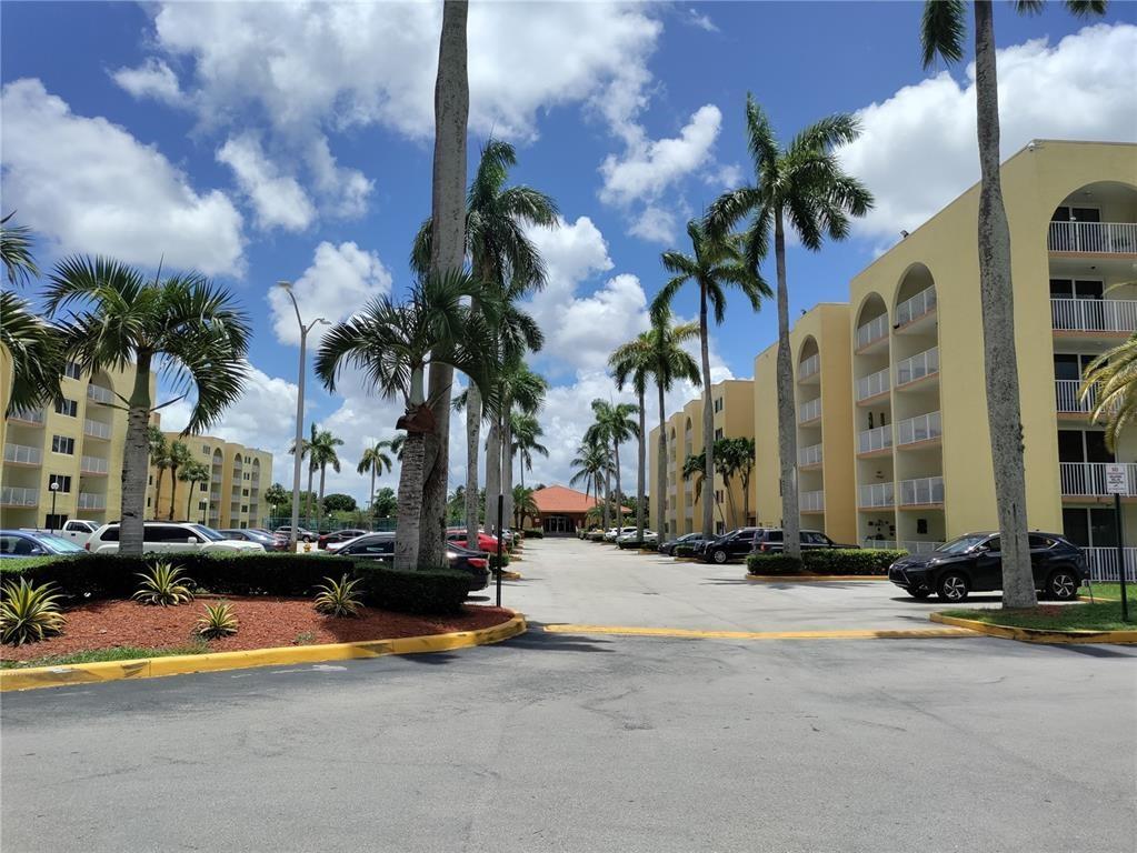 Coral Gate West Condo