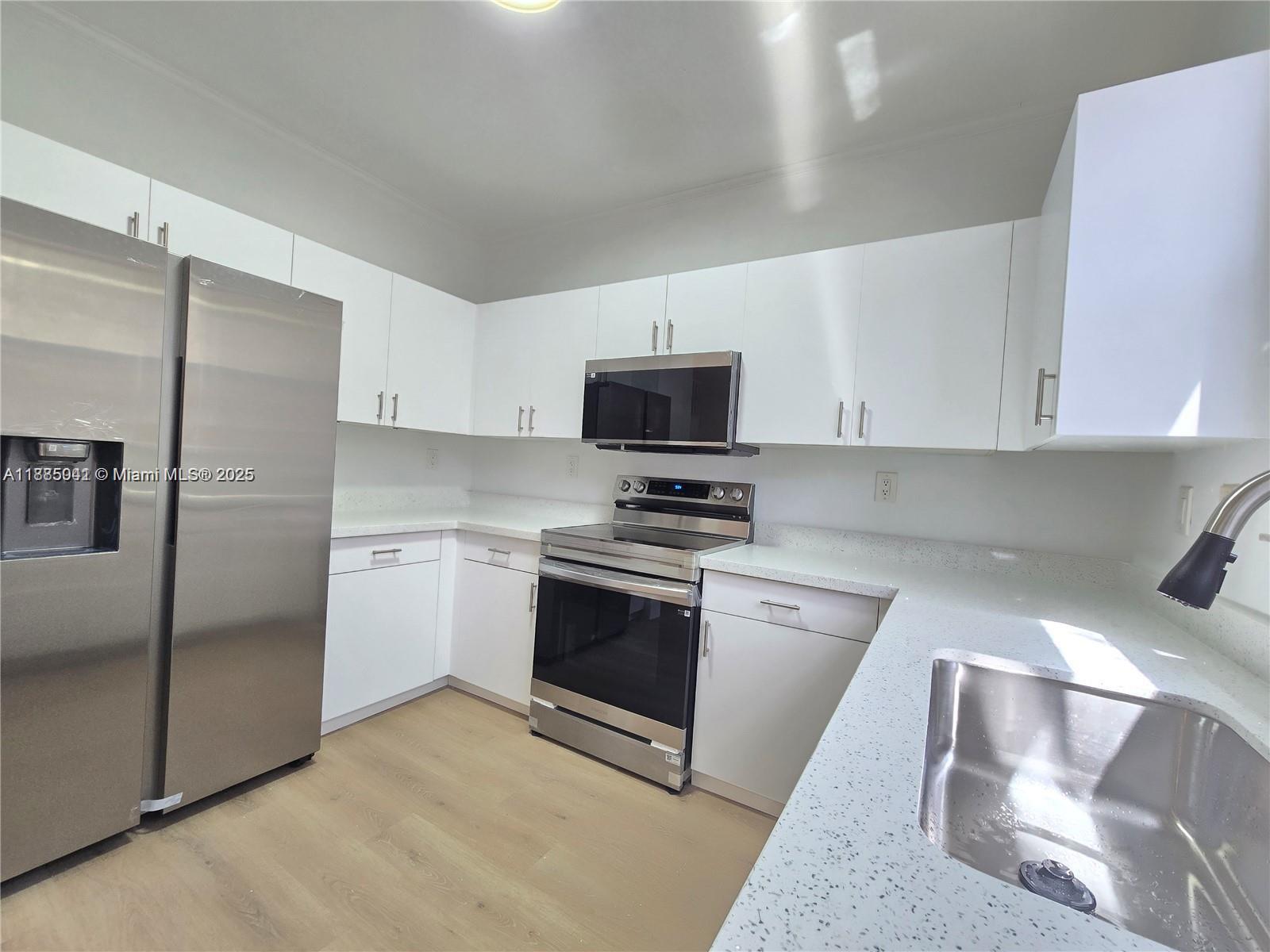 Property photo # 9