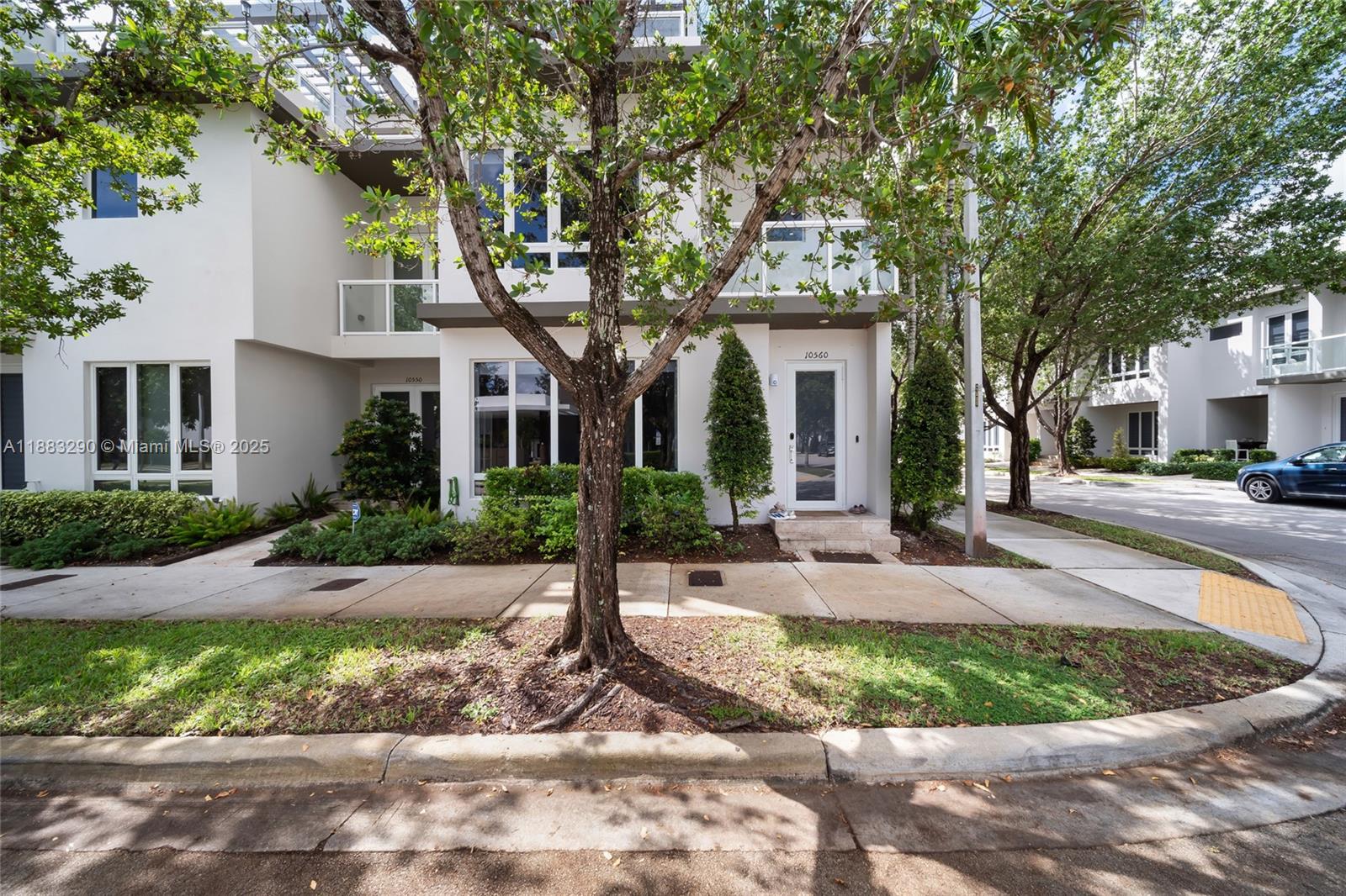 Property photo # 0