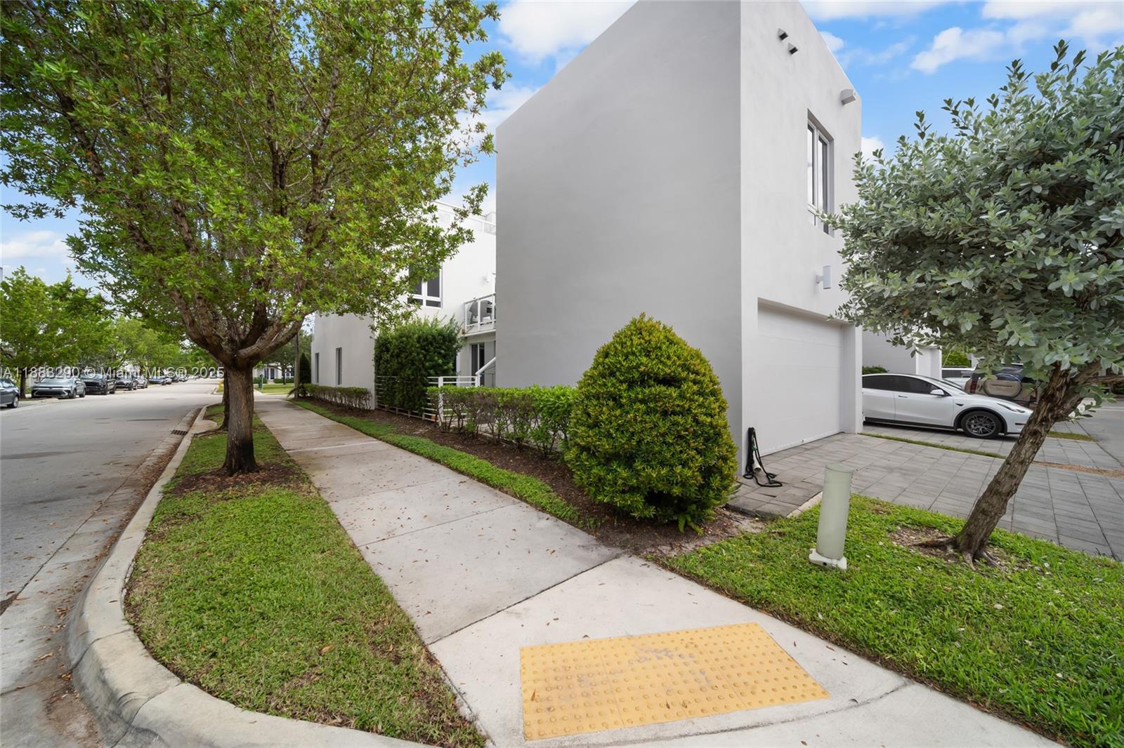 Property photo # 3