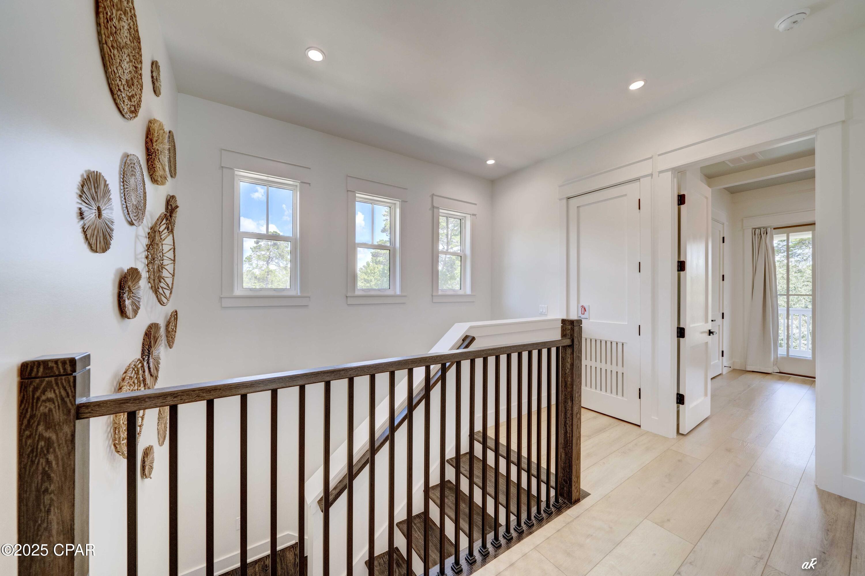 Mkykrzoh7mc7aurg_22izcavxtlhrhng Bjvkrctb0u