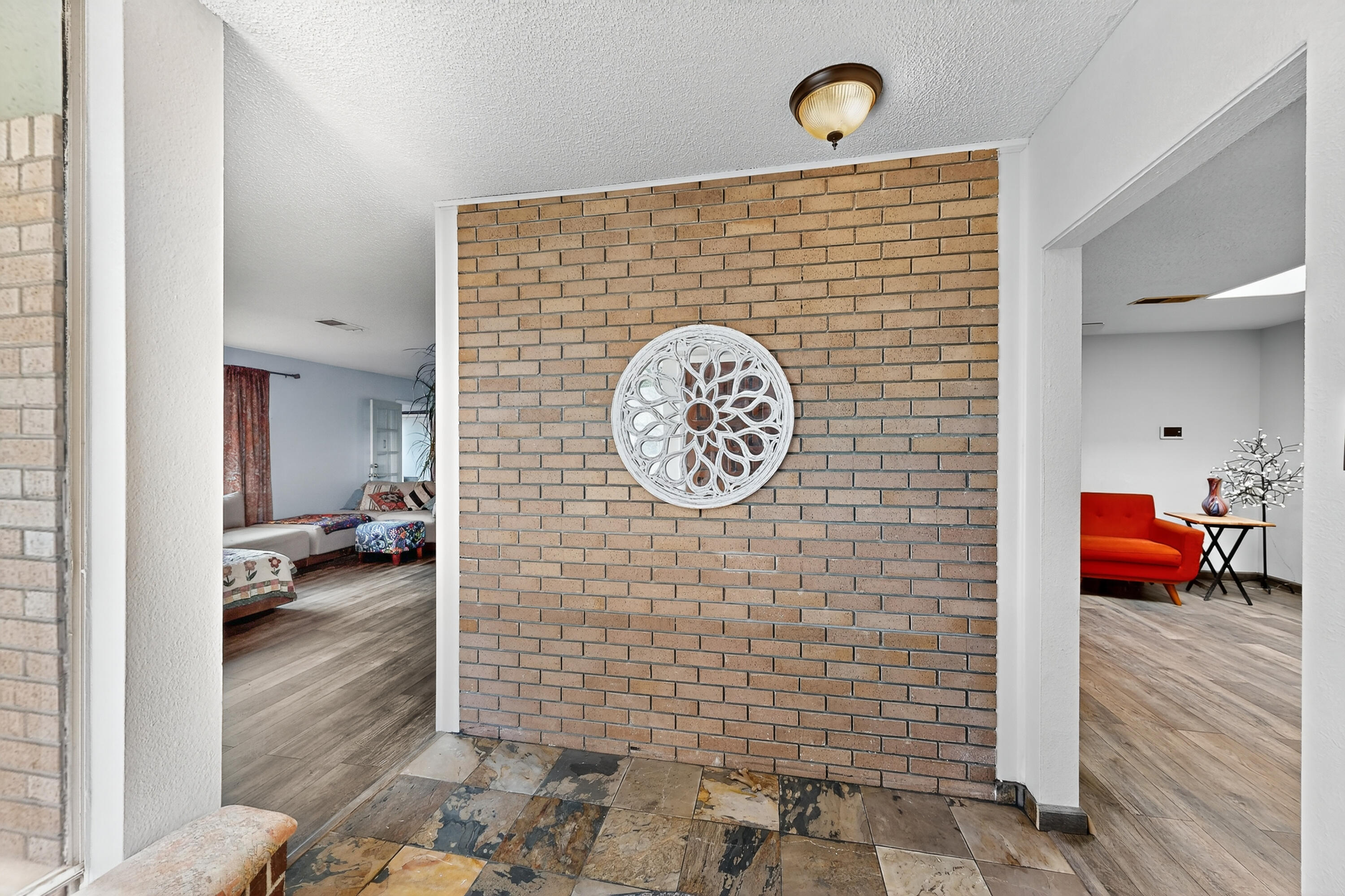 11501 GOLDEN GATE Avenue NE 