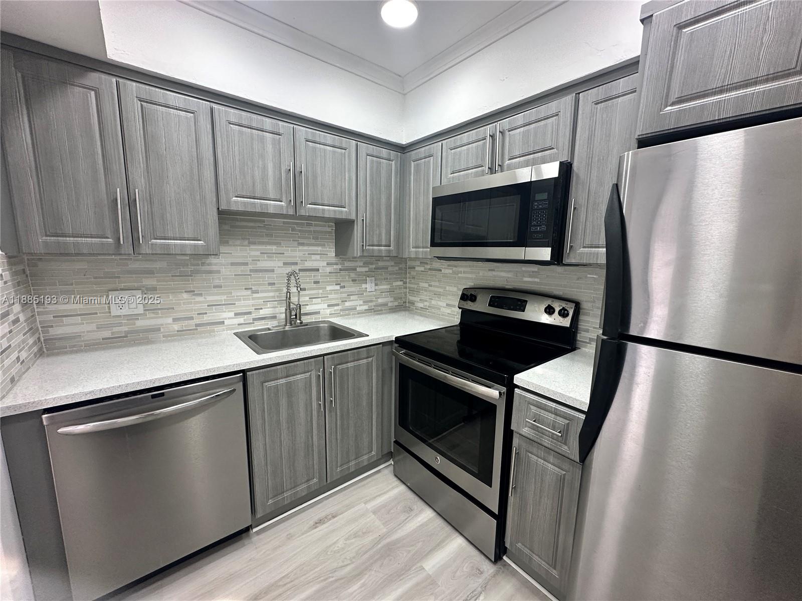 Property photo # 8