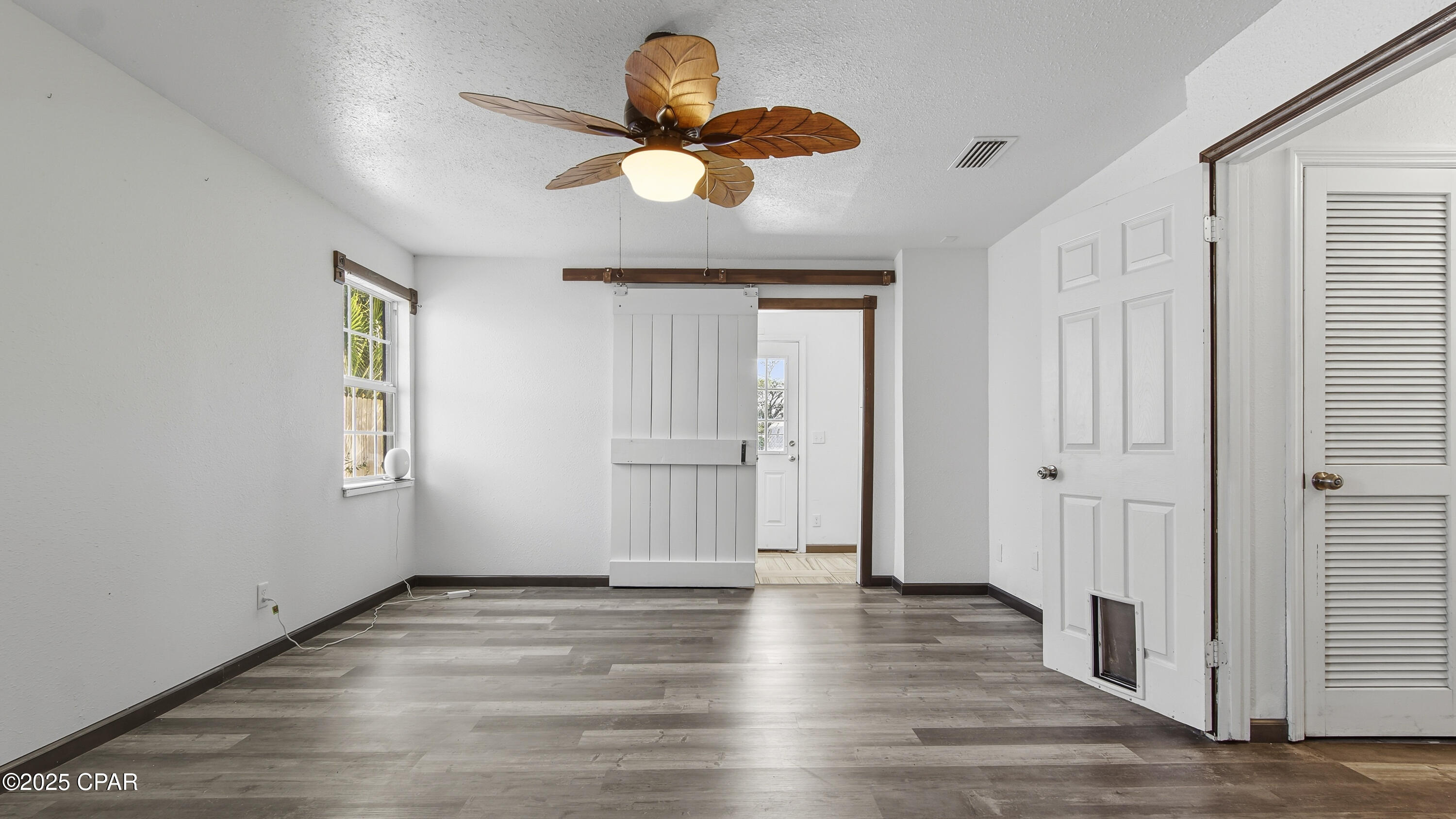 Image 11 For 816 Transmitter Road