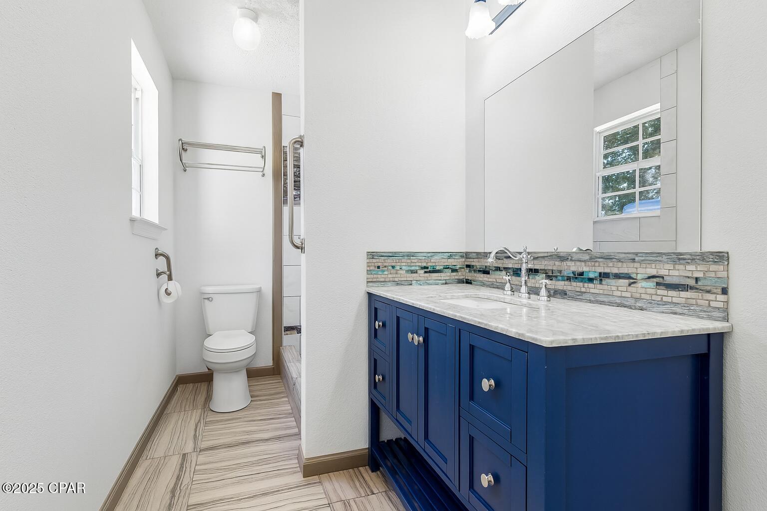 Image 12 For 816 Transmitter Road