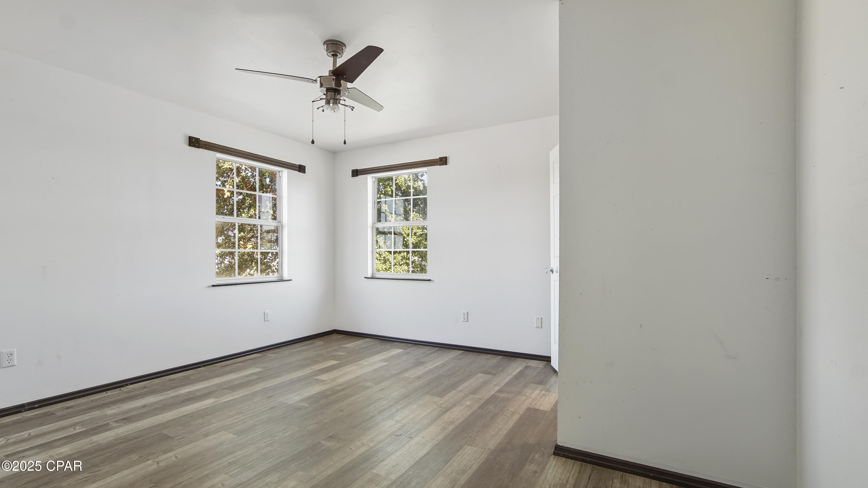 Image 17 For 816 Transmitter Road