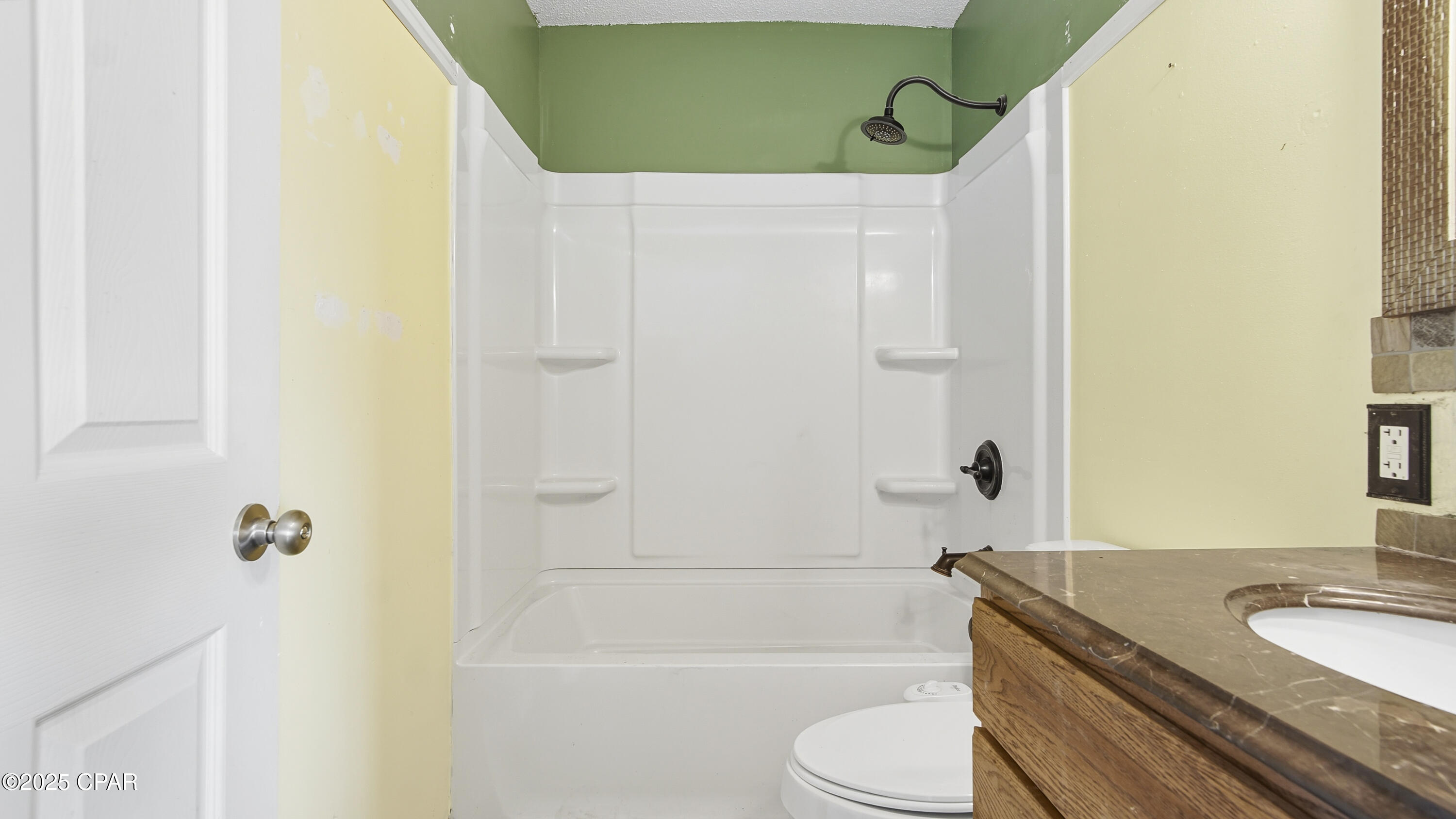 Image 20 For 816 Transmitter Road