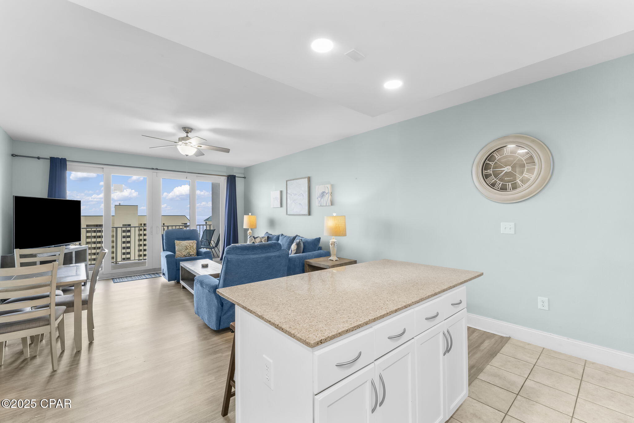 Image 13 For 9860 Thomas Drive 1107