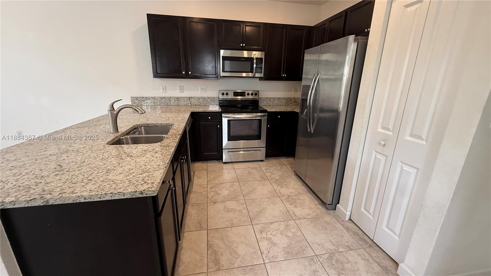 Property photo # 7