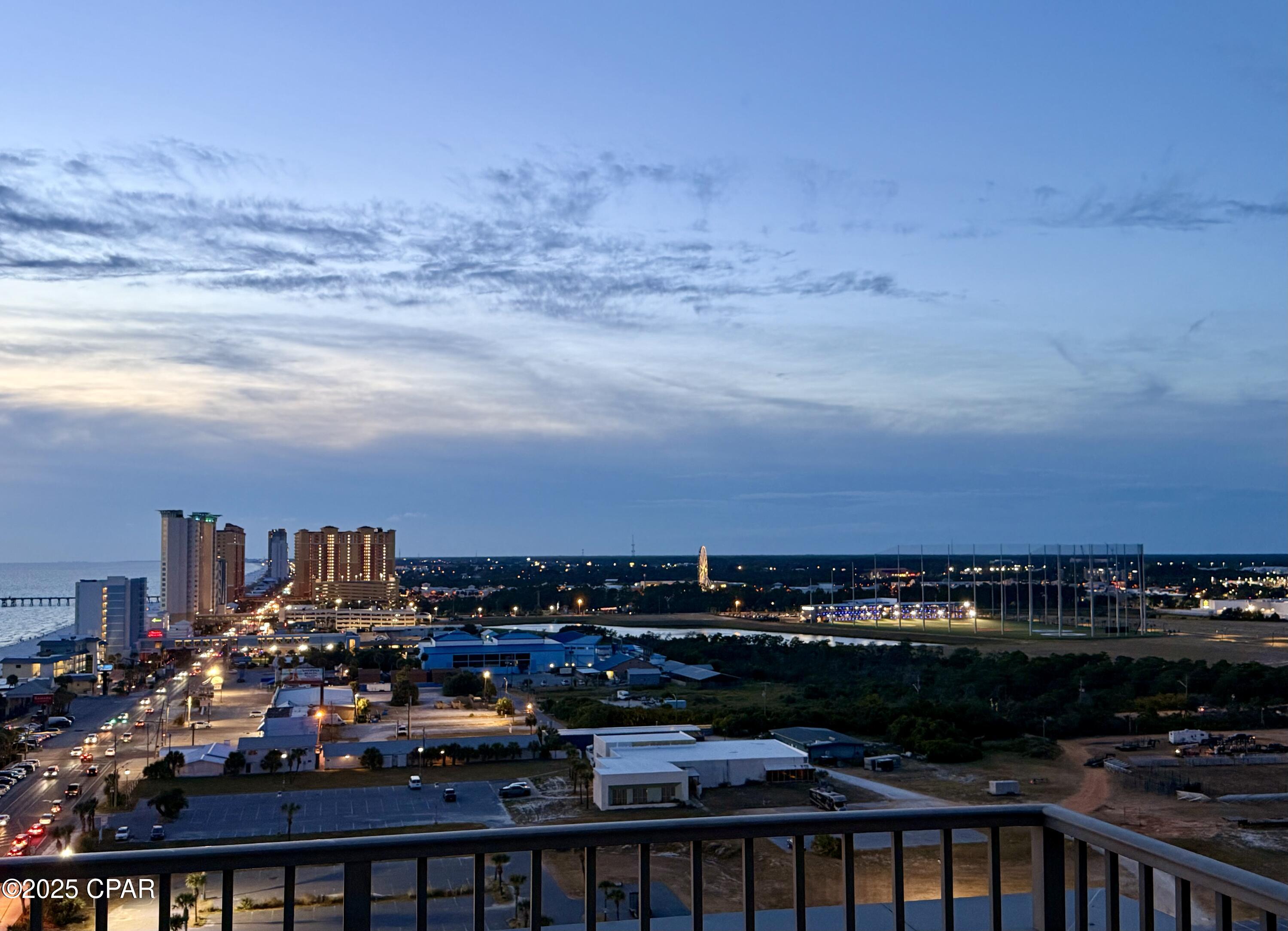 Xaeeme9ezr Fm6_d2lobxvtwvw4gciaxikstpfzkvoa