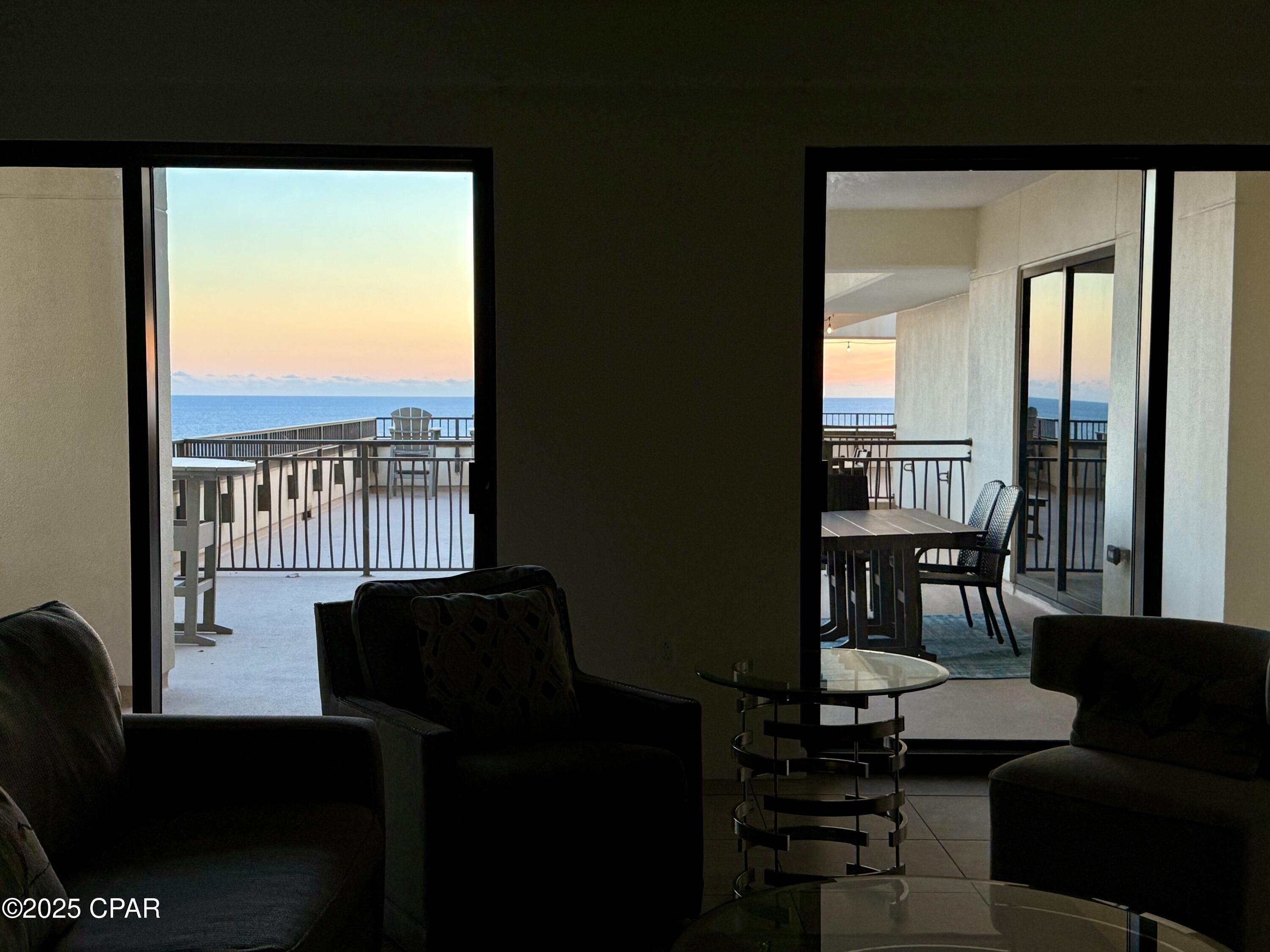 Rz1vrv9sq1ivlponbmqey3jz55qp7didj2gj1bhz_1y