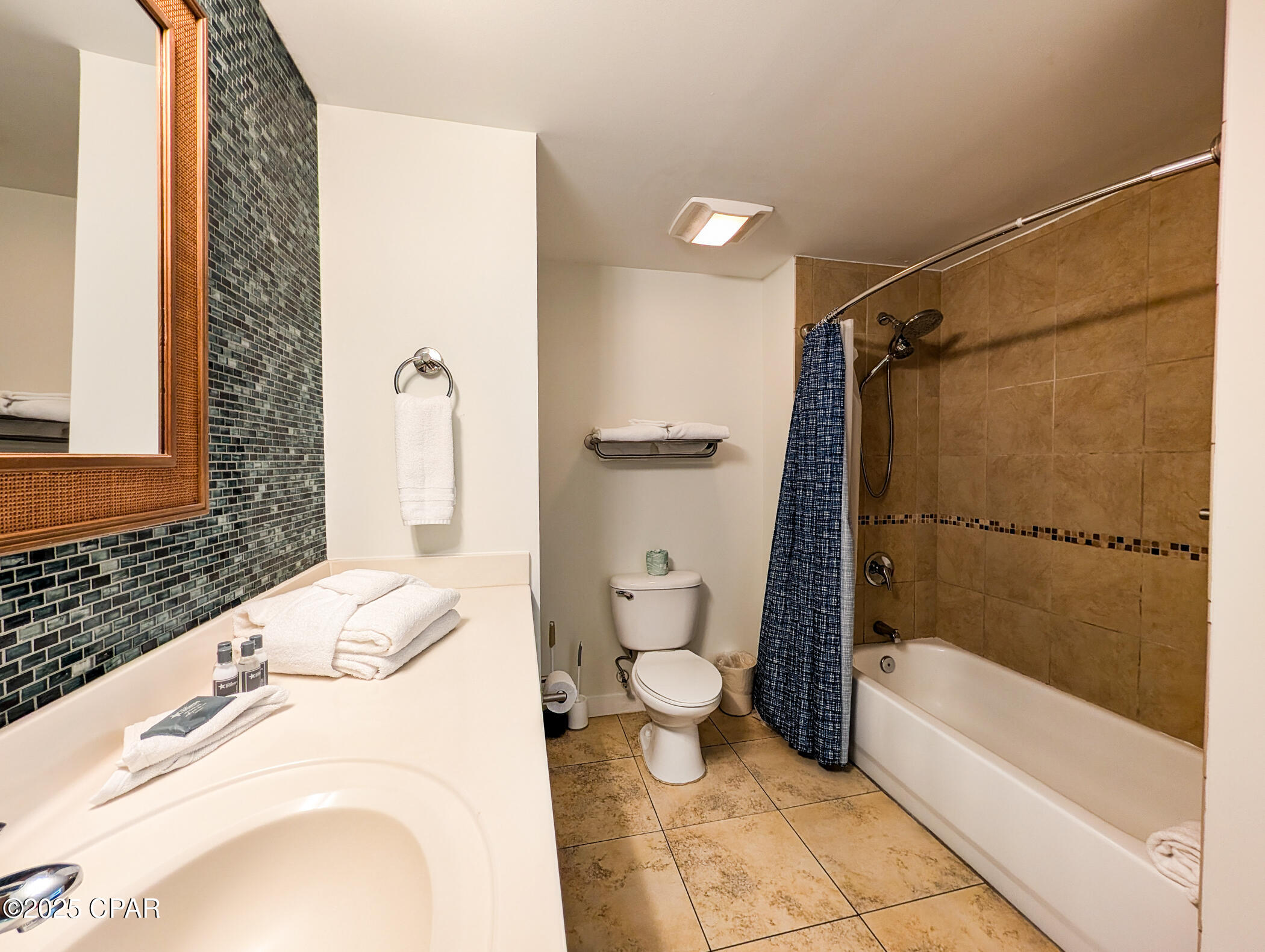 5ljalxd1gho7txei8irly5rjmlz1fsdyfuhc_qs7q6a