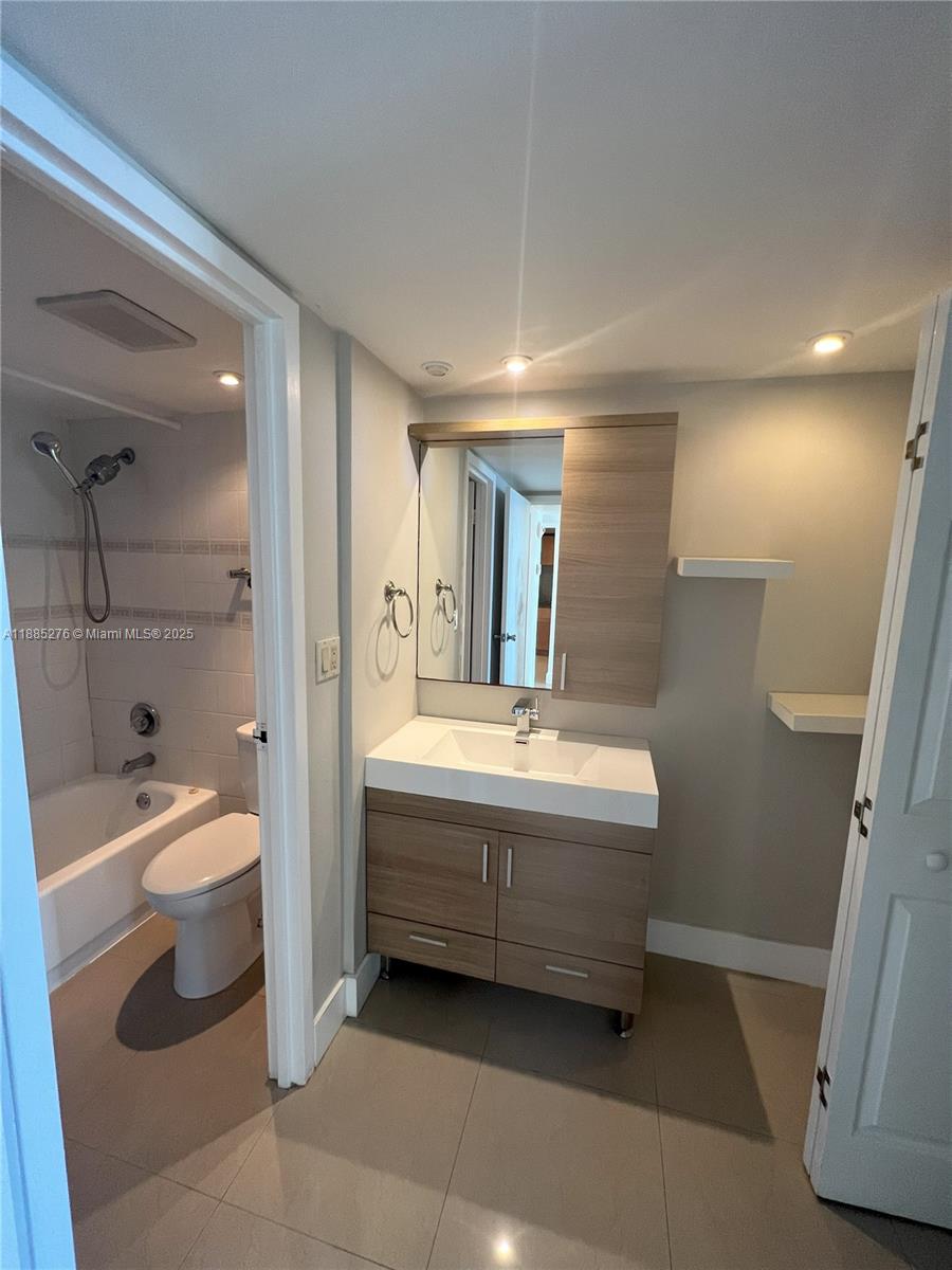 Property photo # 6