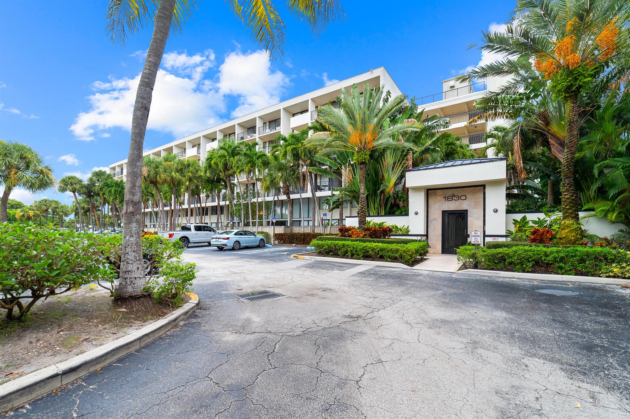 1830 Embassy Drive Unit 107, West Palm Beach, Florida 33401