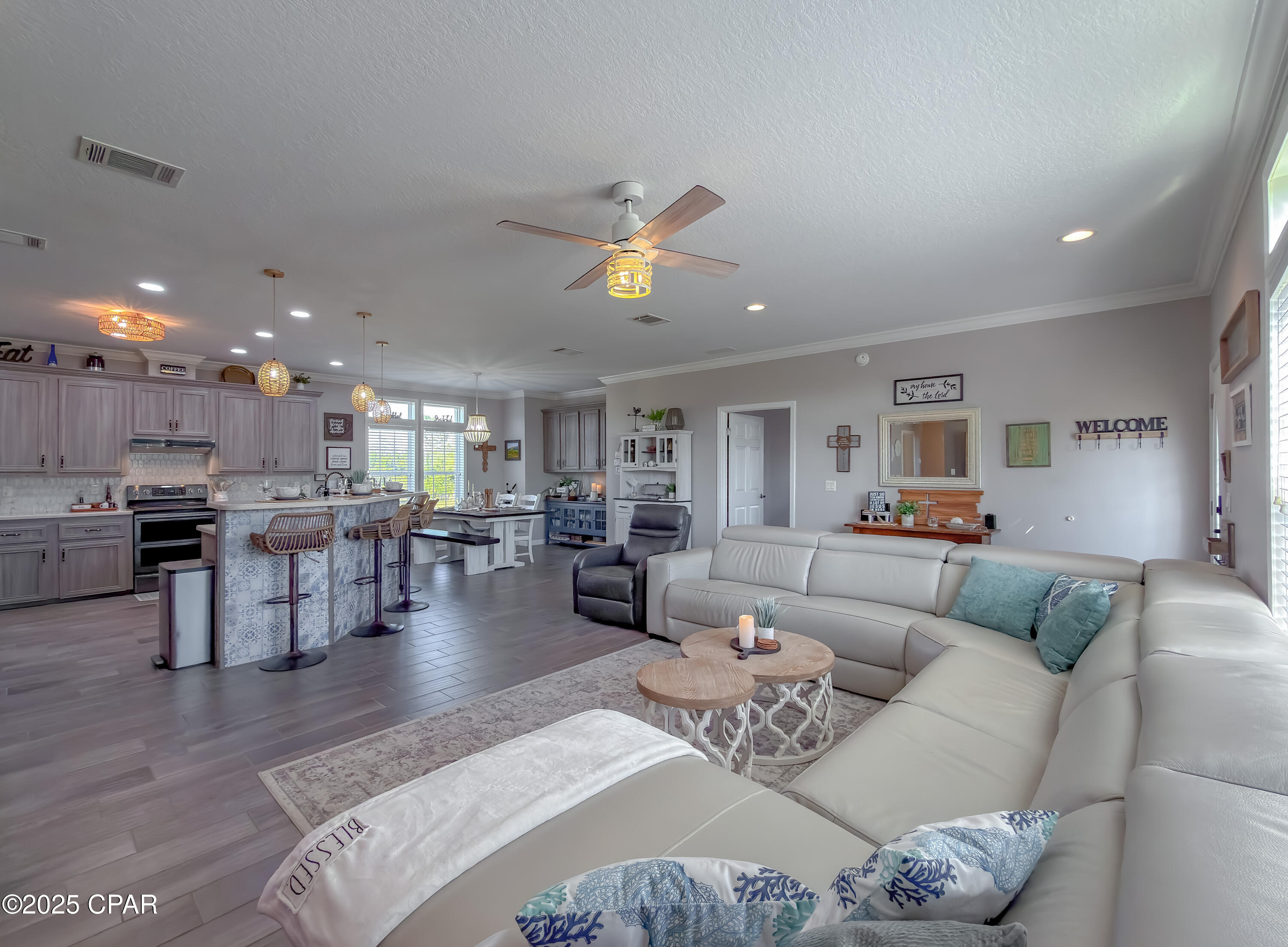 Xdvb9gs7ksqeicbz8l9u4jt8yjtsbb3oi5sf1rx6j S