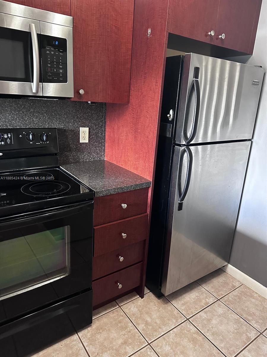 Property photo # 7