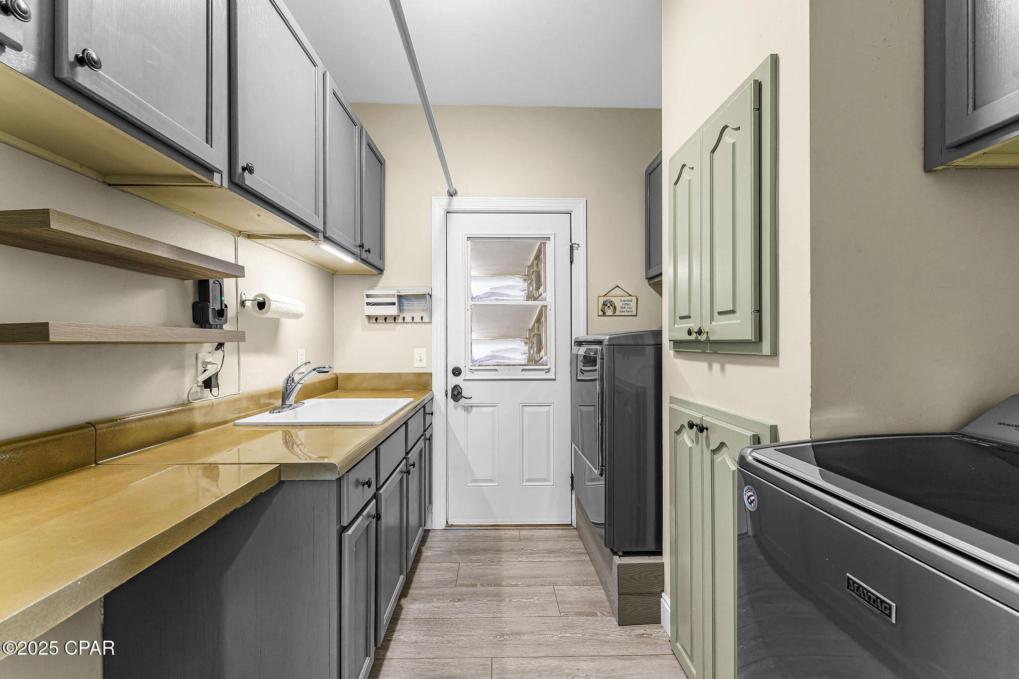 P_h6cfsyluwli4i56mf8rxoujfd Aflbkekqwlw0n5k