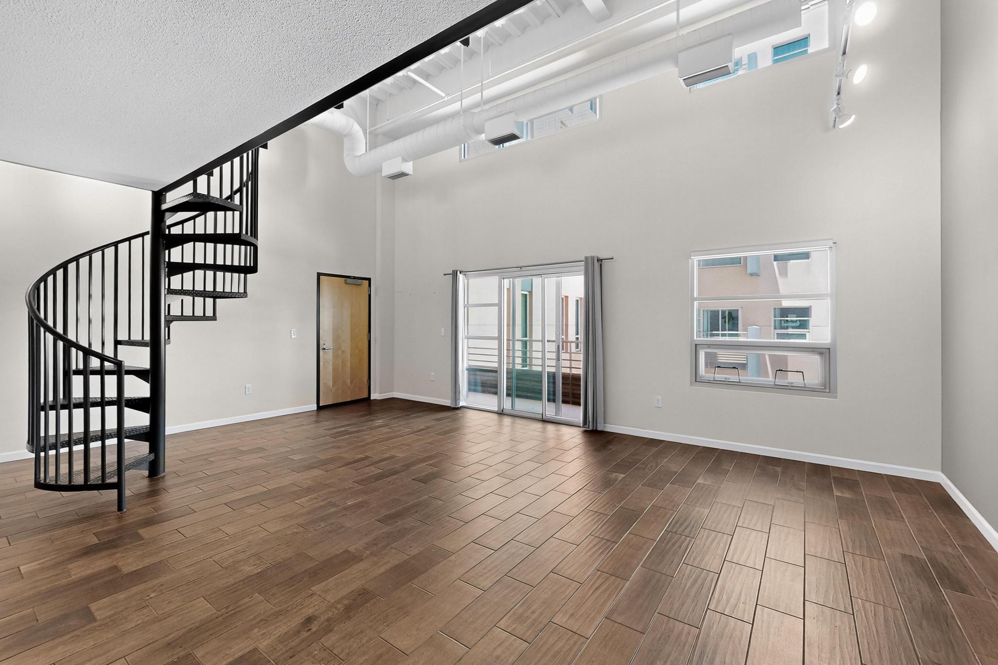 524 Central Avenue 708 