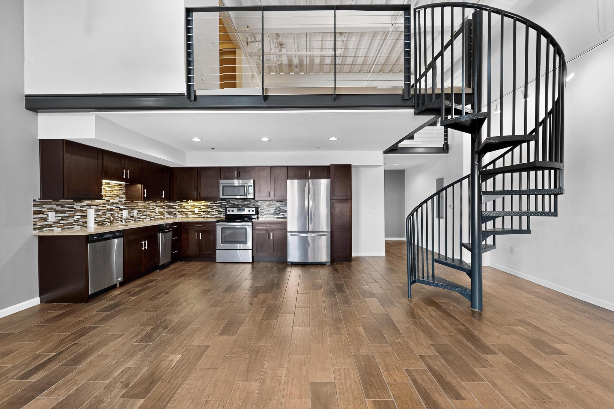 524 Central Avenue 708 