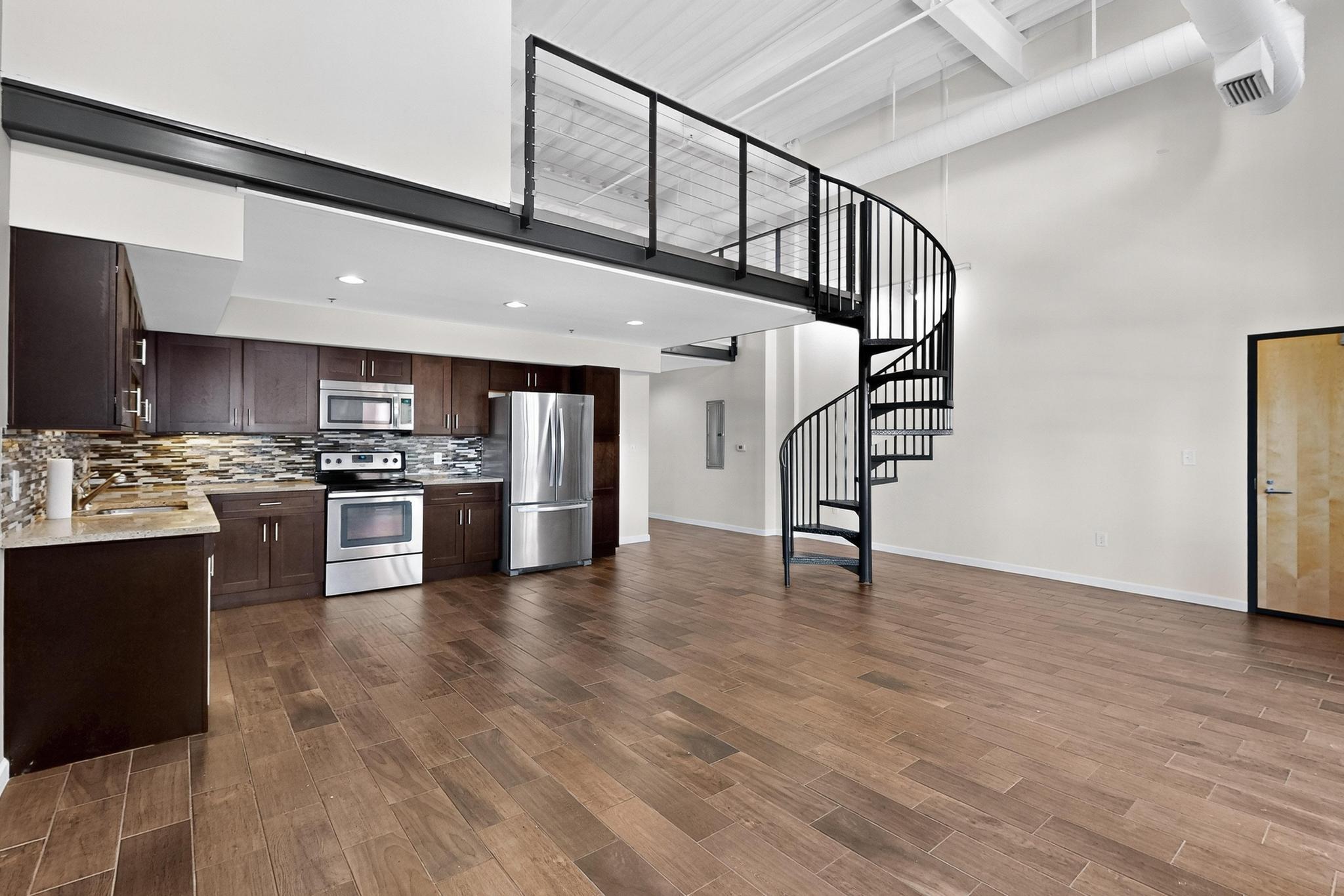 524 Central Avenue 708 