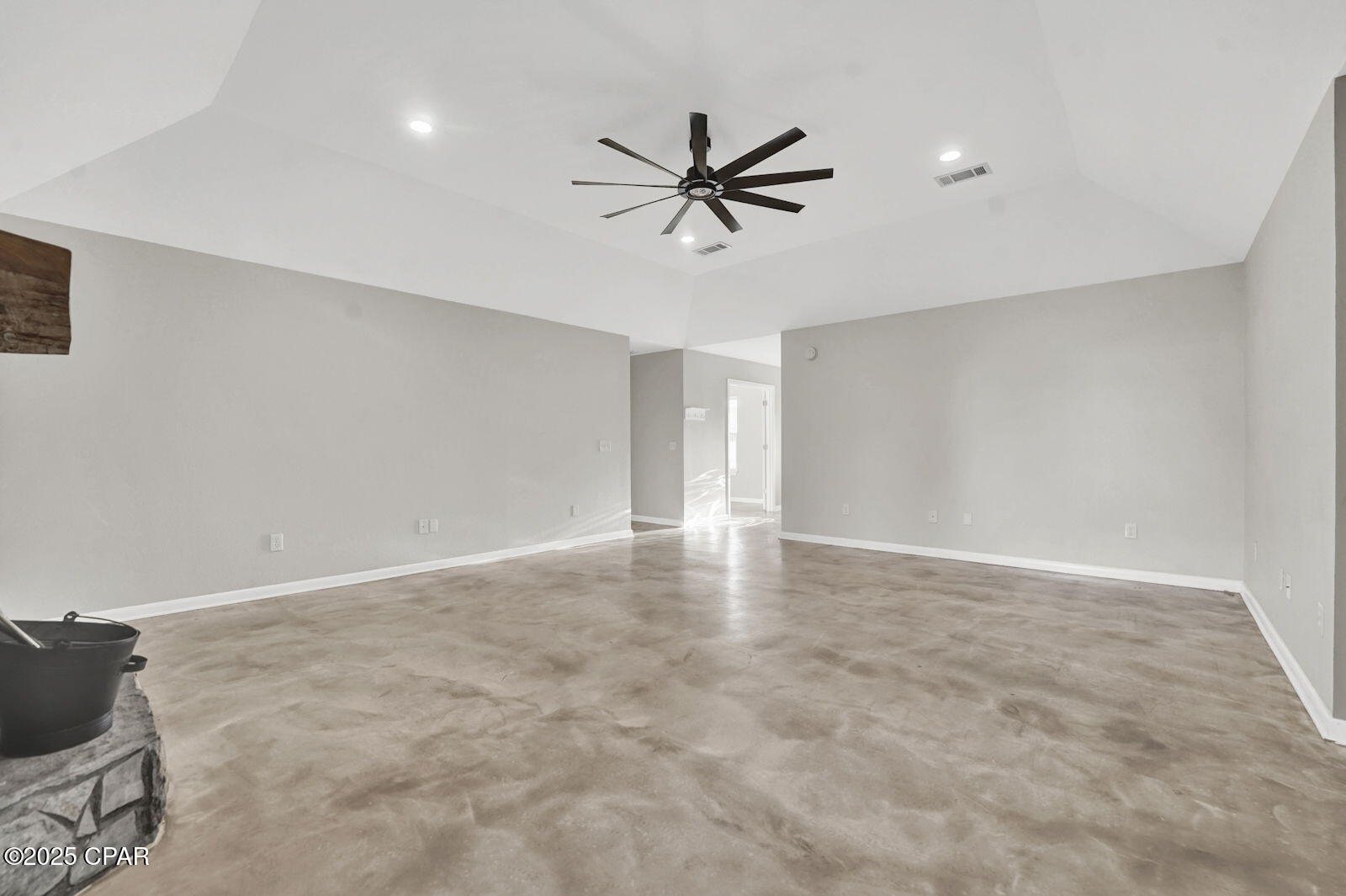 Image 9 For 4717 Star Avenue