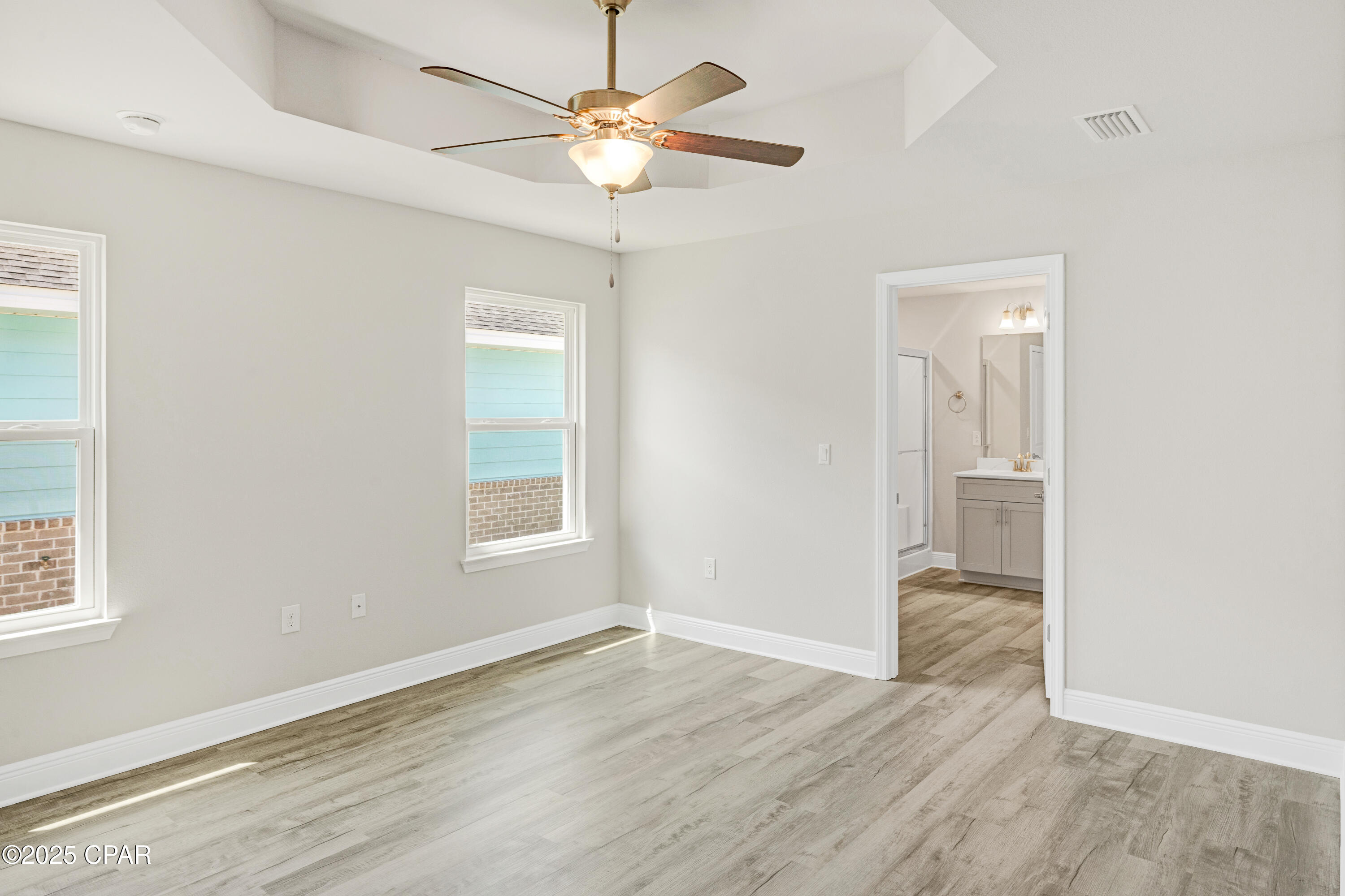 Viai9l 67vzlbgckdth9lyvwn Hadnxwgag1lxljli0