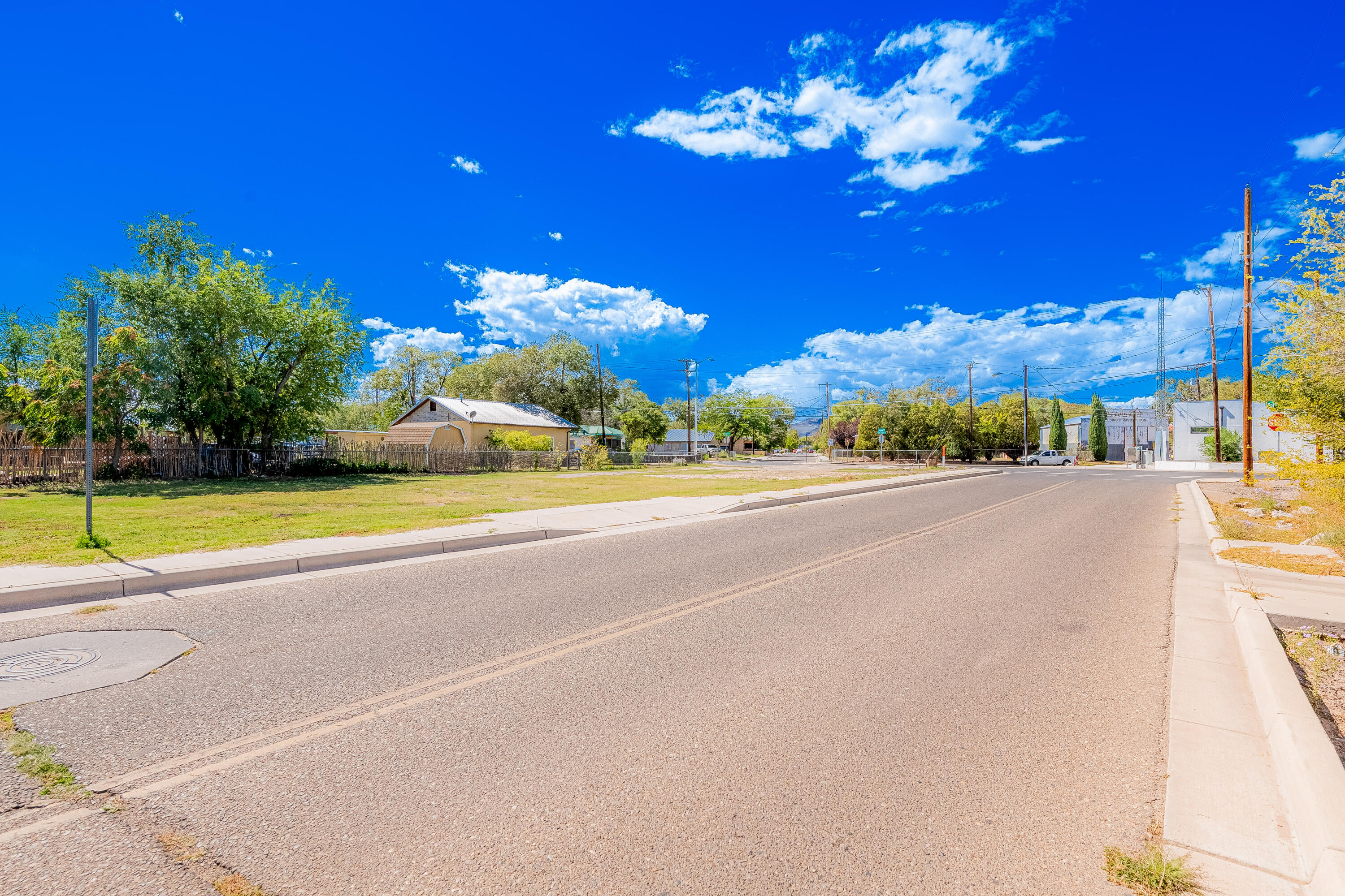 344 LOS LENTES Road SE 